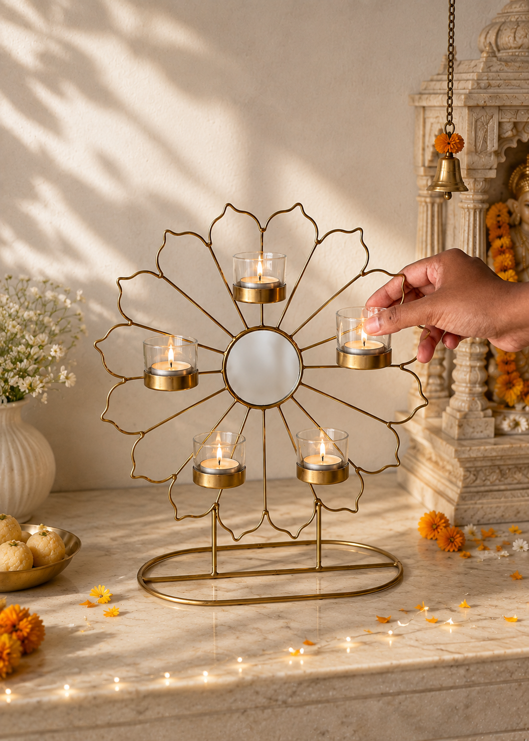 Inaya Ferris Bloom Gold Tea Light Holder