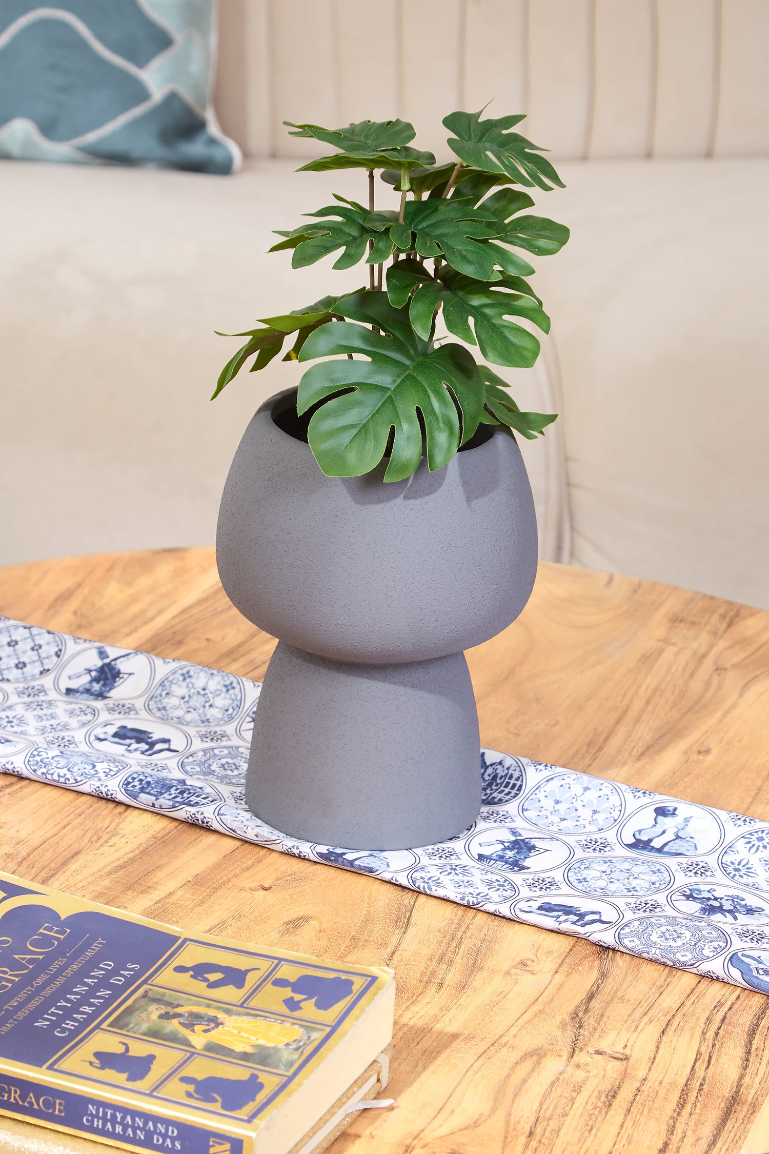 Mulu Textured Grey Vase - Large