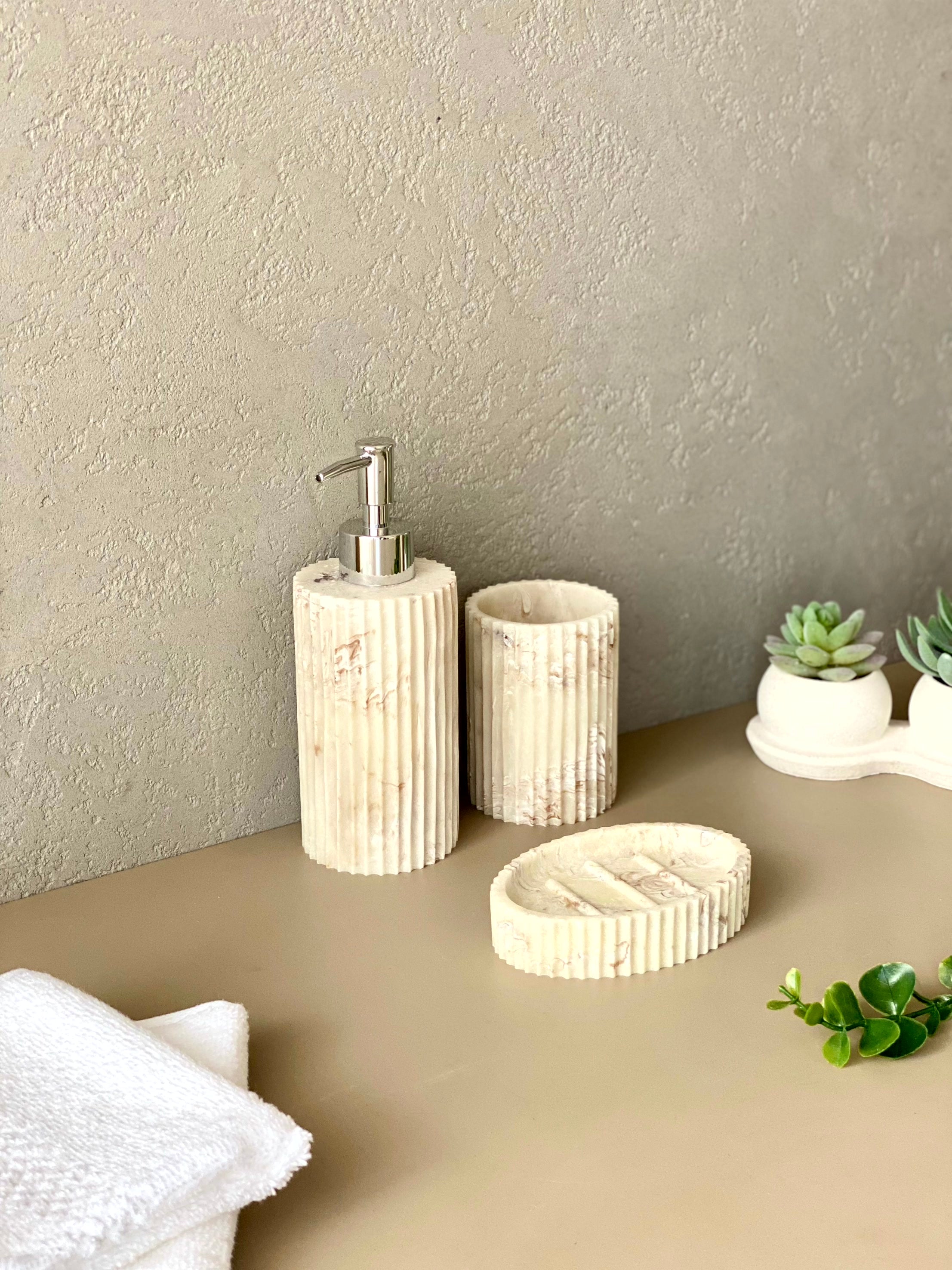 Serenity Ribbed Bathroom Set