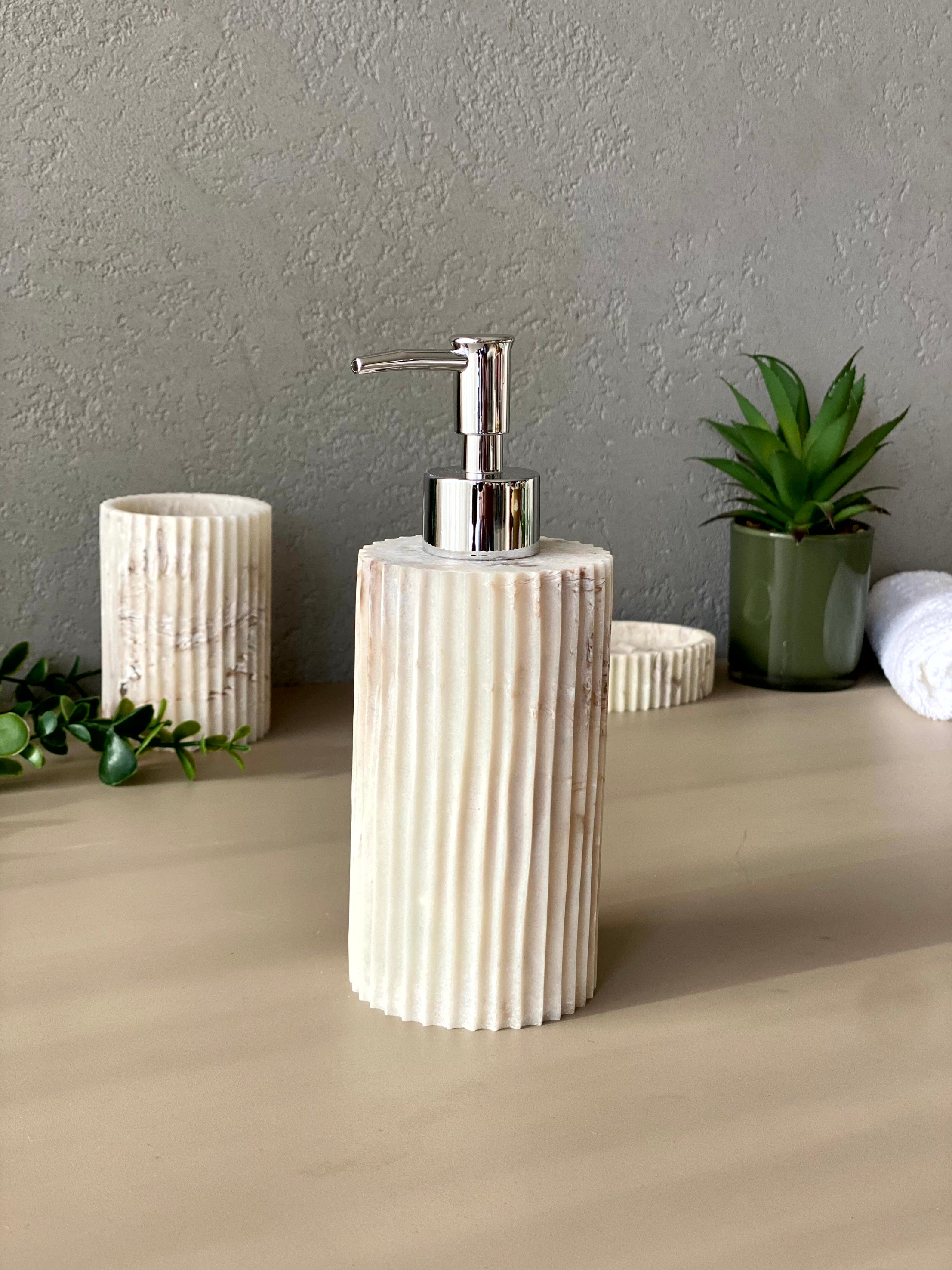 Serenity Ribbed Bathroom Set