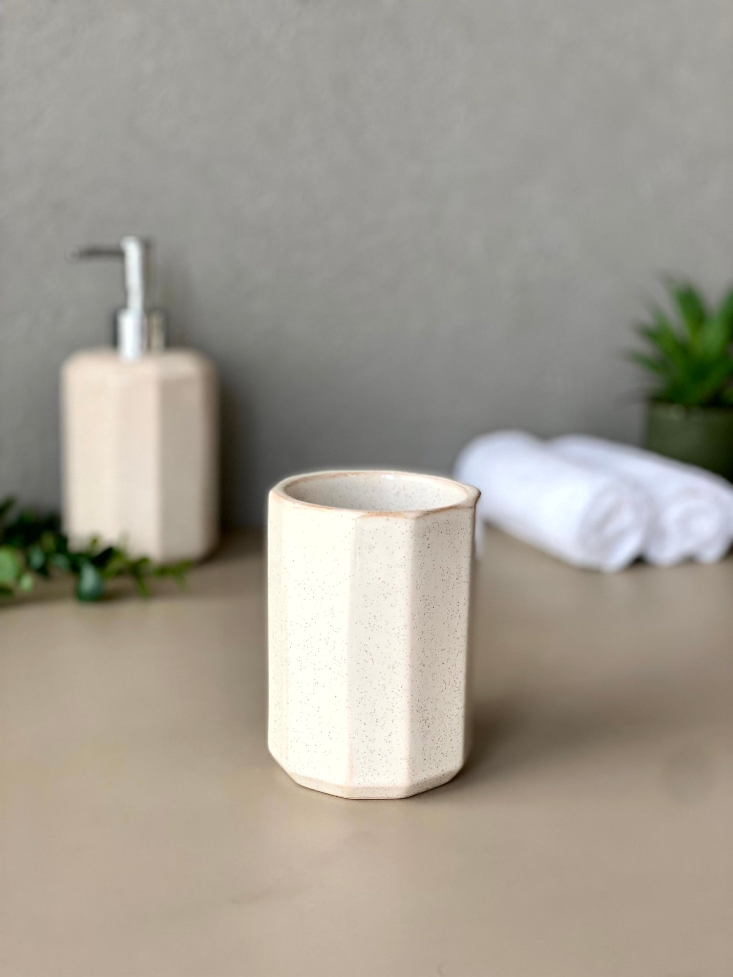 Reverie Bathroom Set - Beige