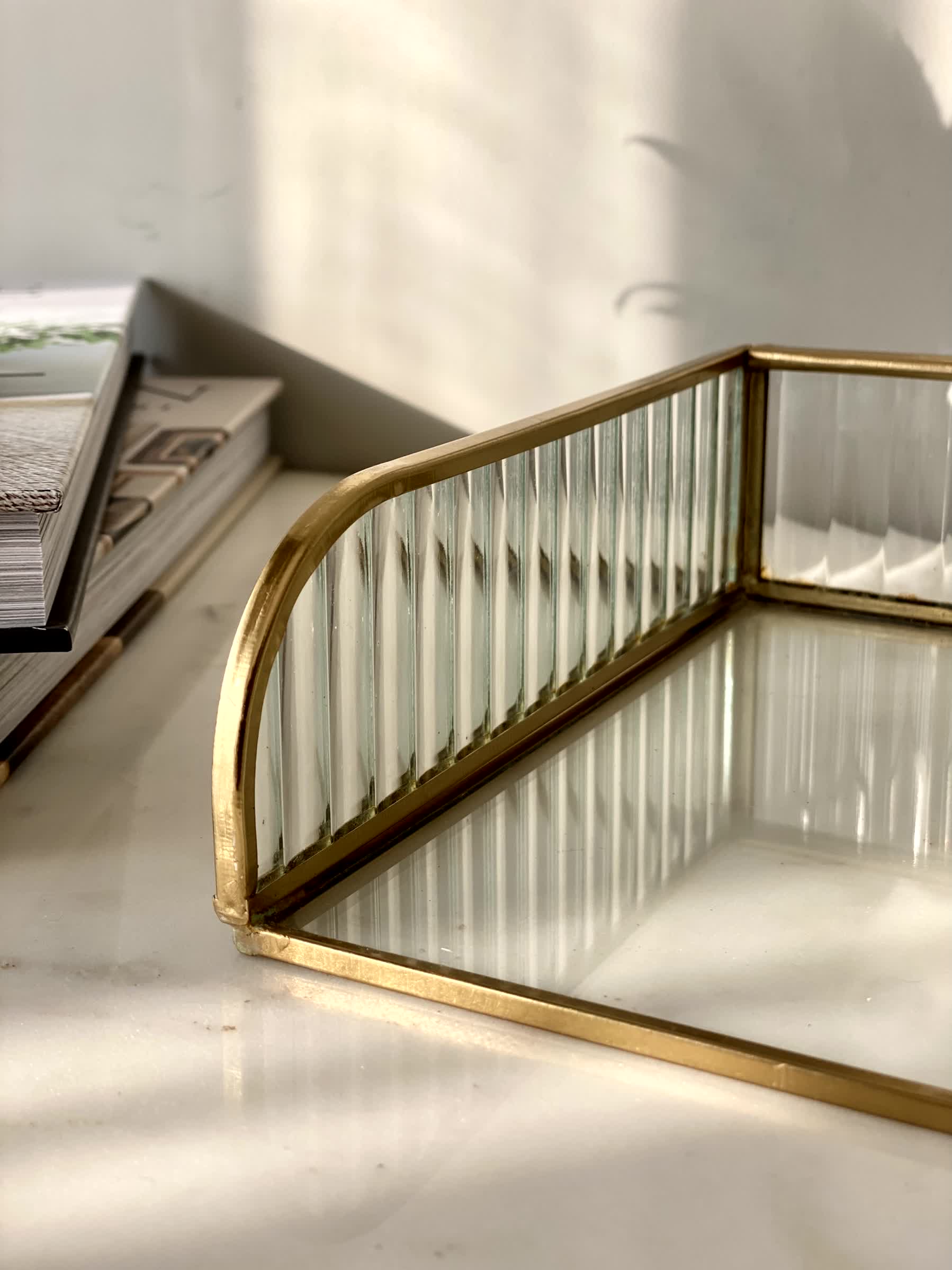 Milan Tissue Holder