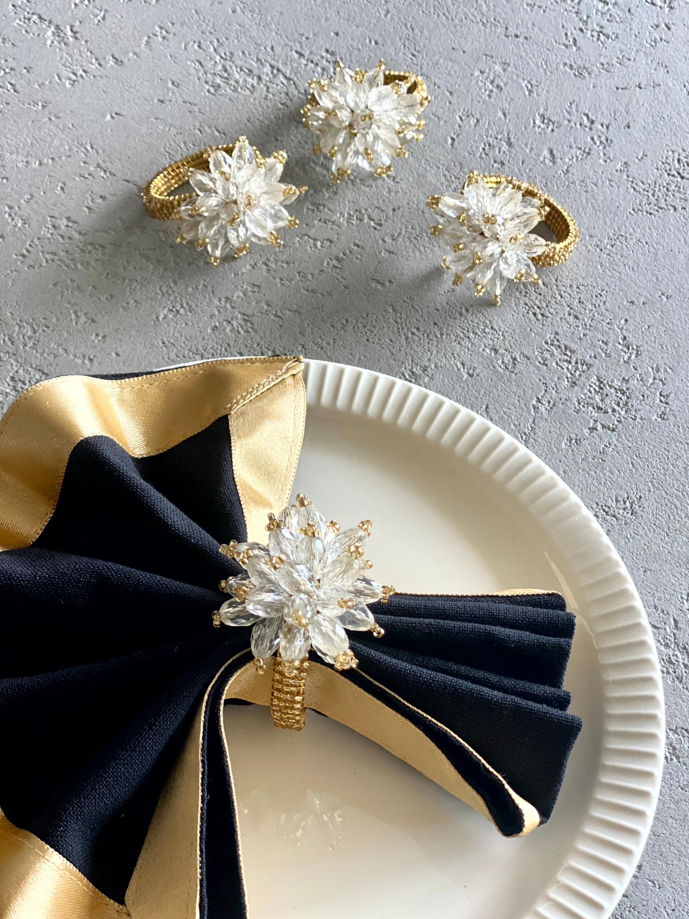 Delicate Fleur Napkin Ring - Set of 4