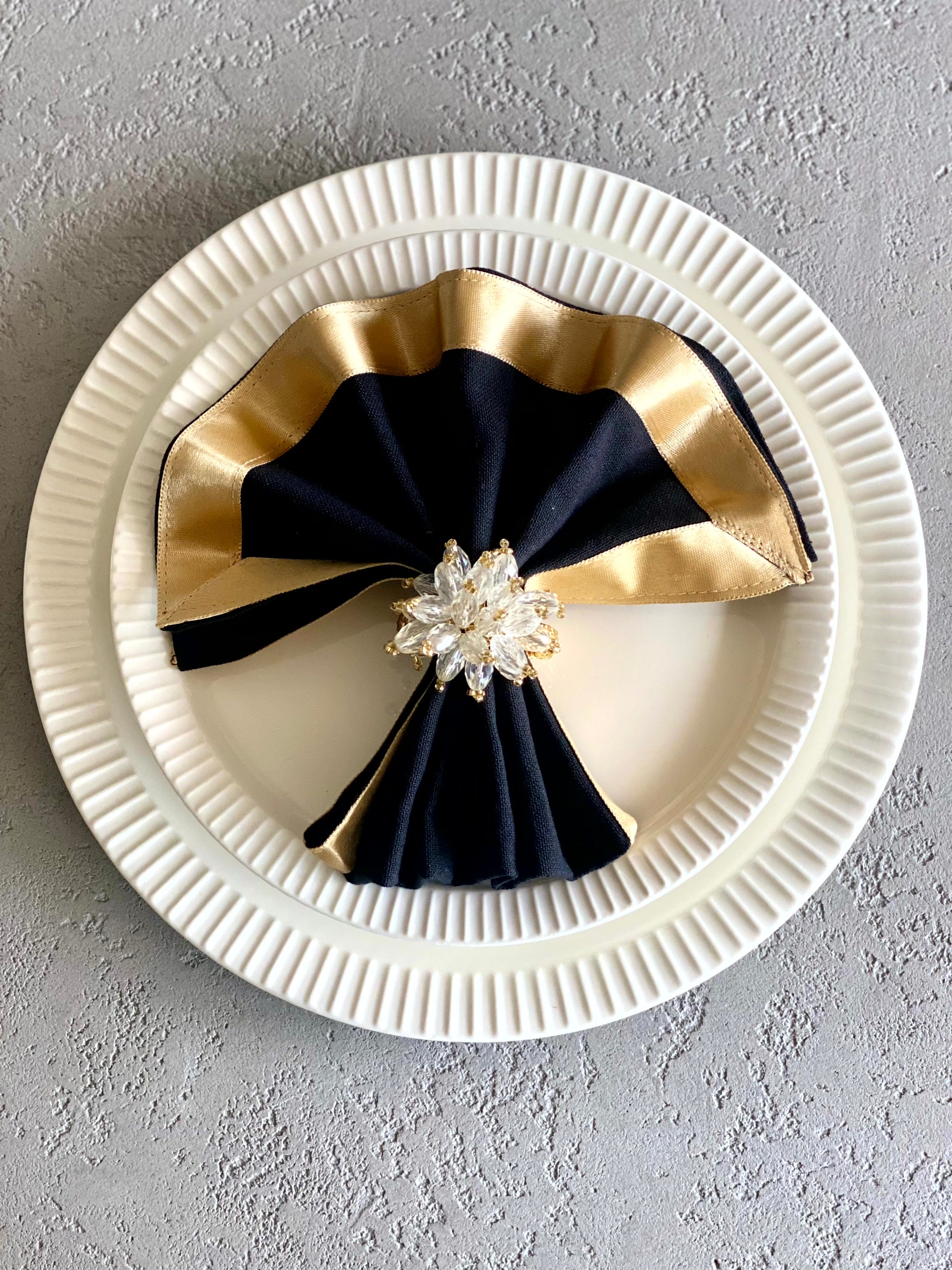 Delicate Fleur Napkin Ring - Set of 4