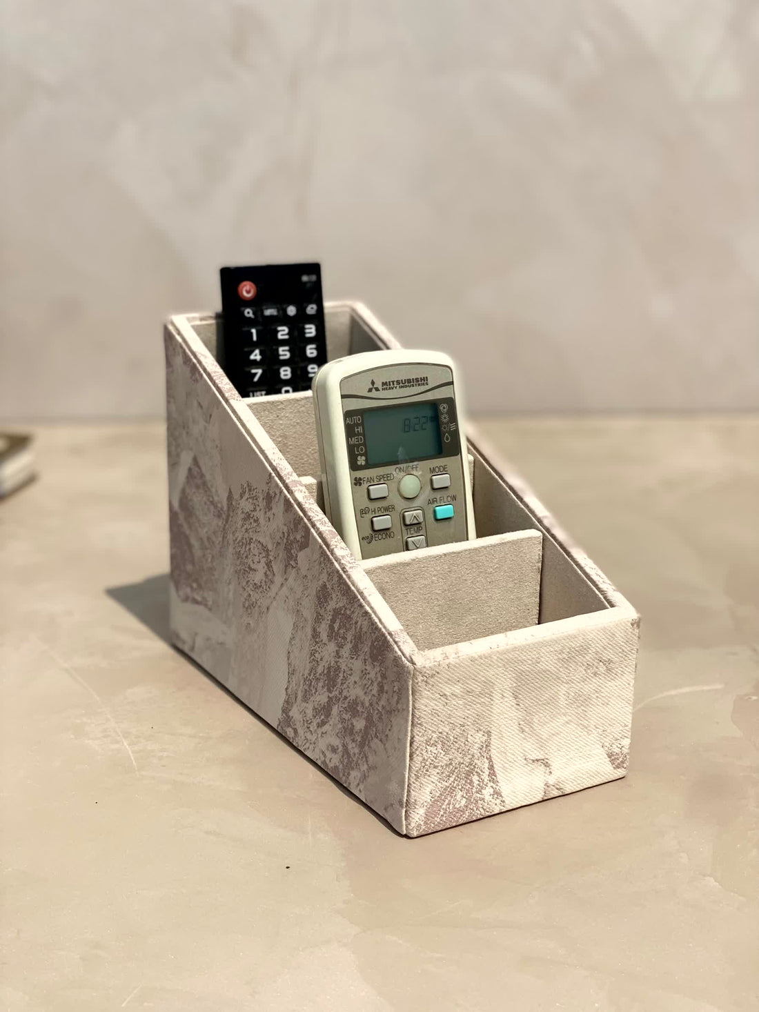 Indo Latte Remote Holder - 4 Slot