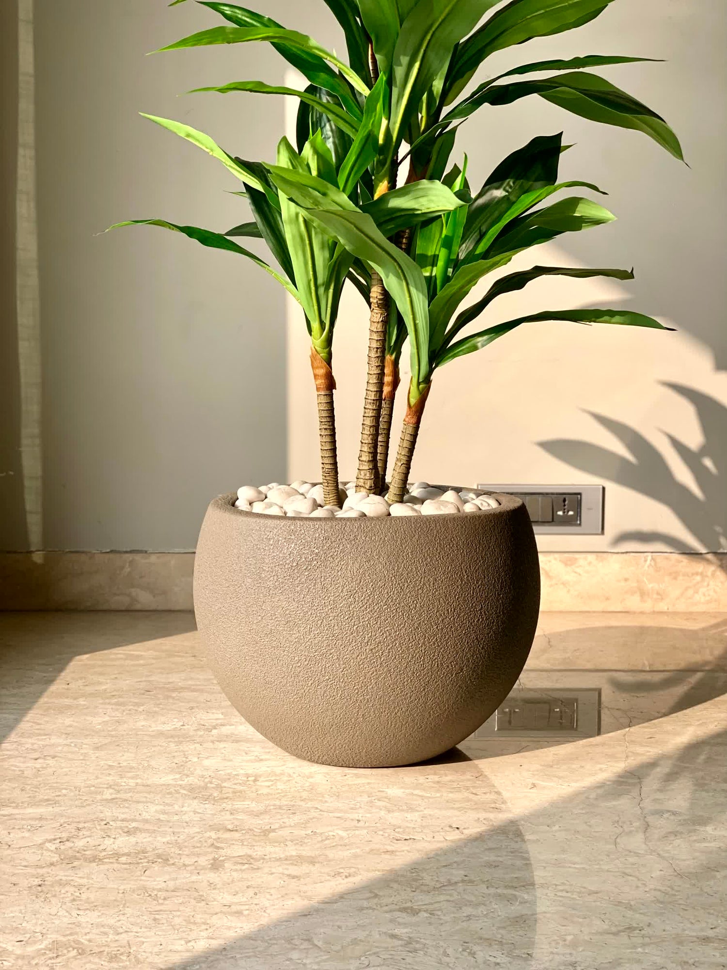 Lithos Planters - Mud Brown