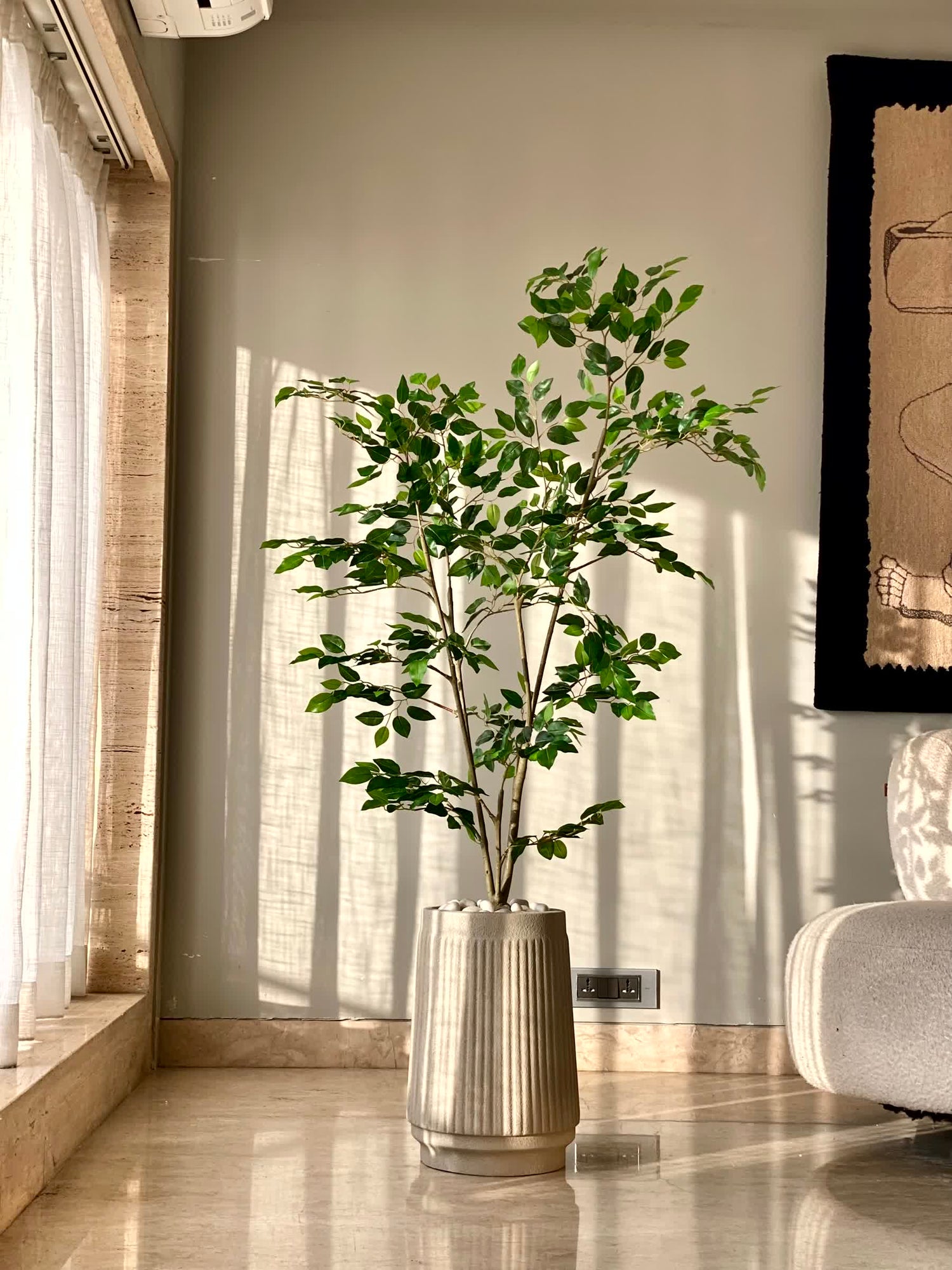 Hanover Beige Planter