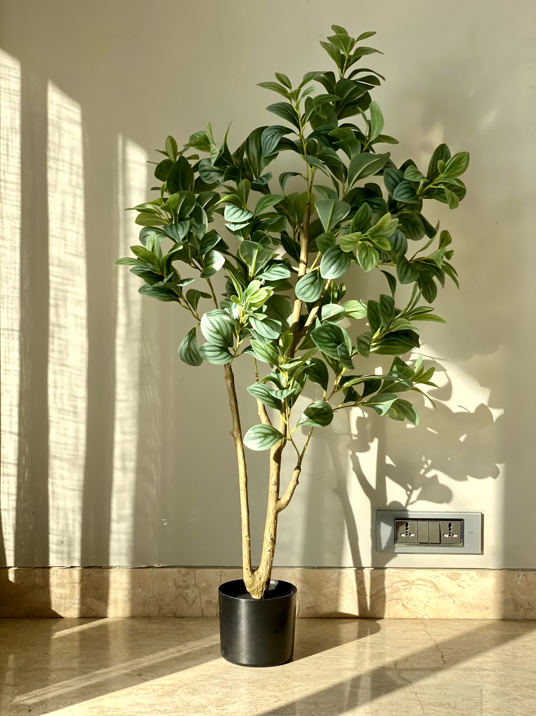Artificial Variegated Schefflera Plant - 4 Feet