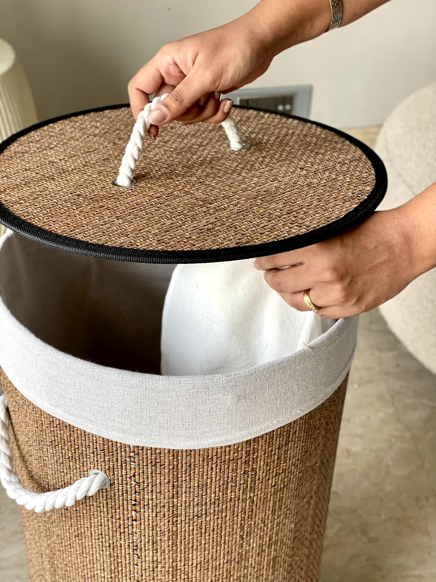 Savanna Laundry Basket - White &amp; Brown