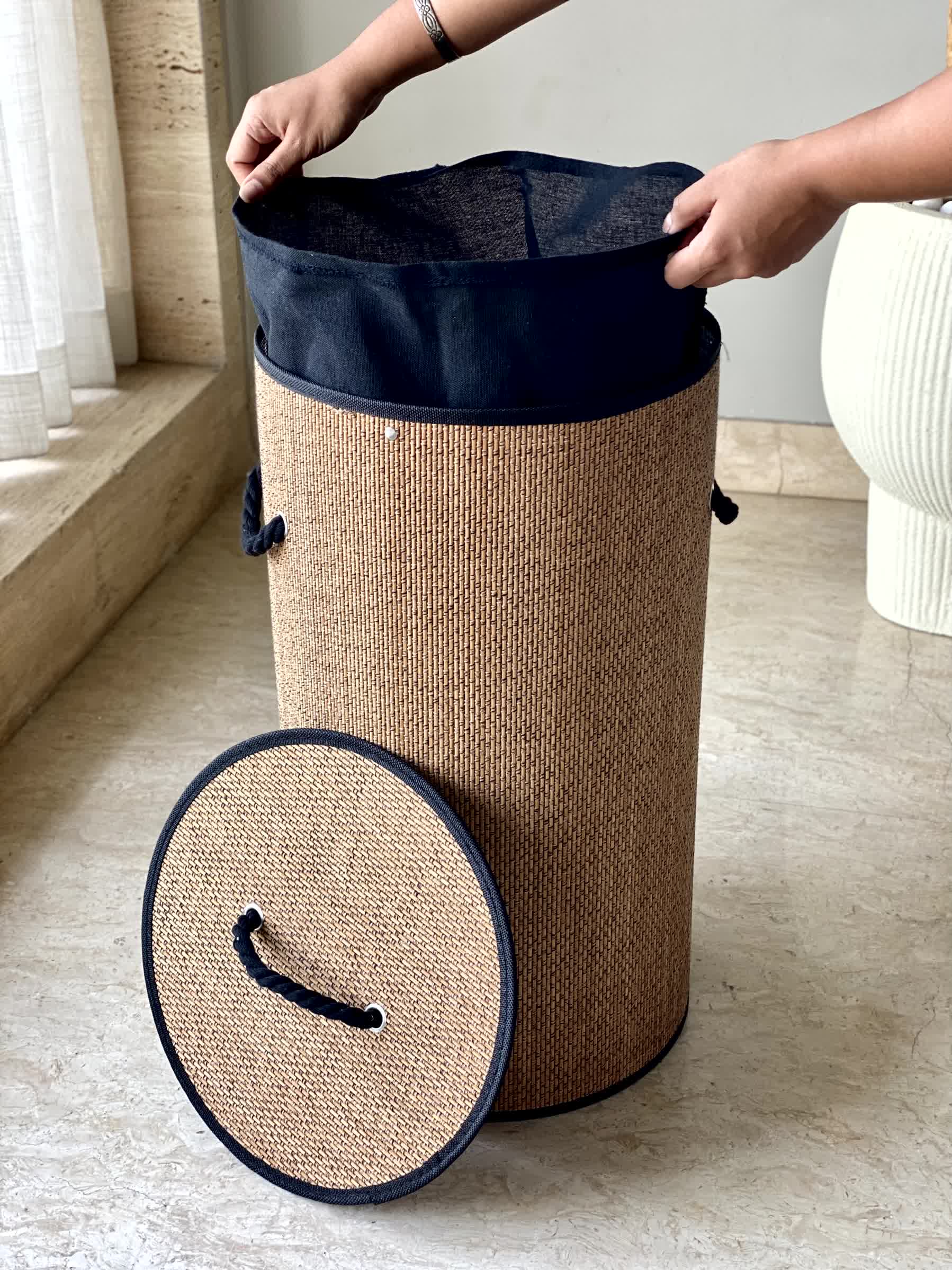 Savanna Laundry Basket - Black &amp; Brown