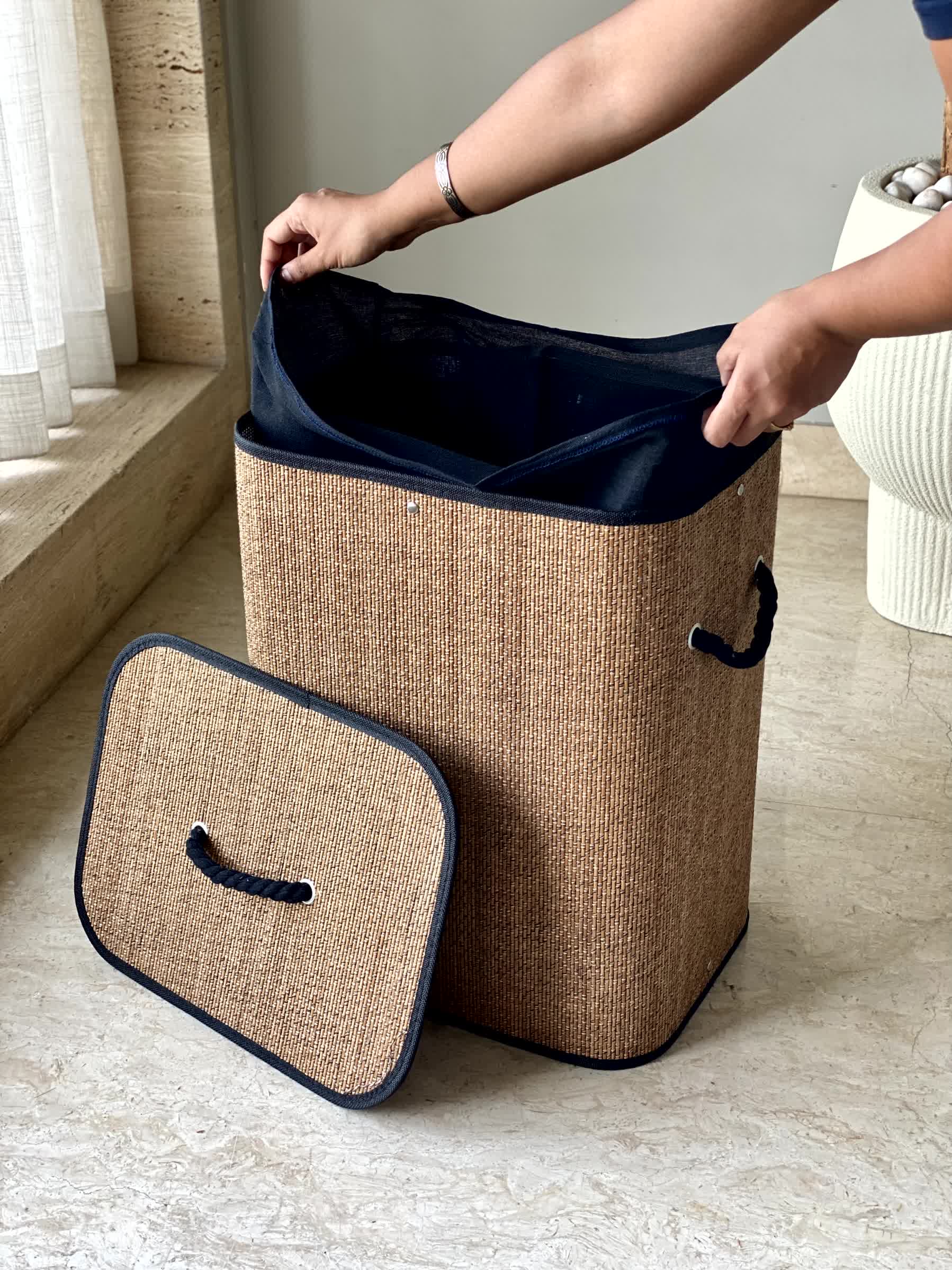 Terra Laundry Basket - Black &amp; Brown
