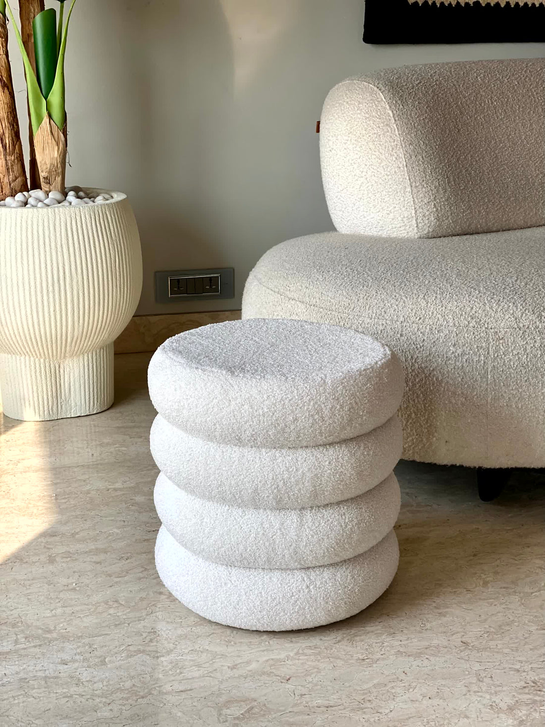 Vanilla Boucle Pouffe