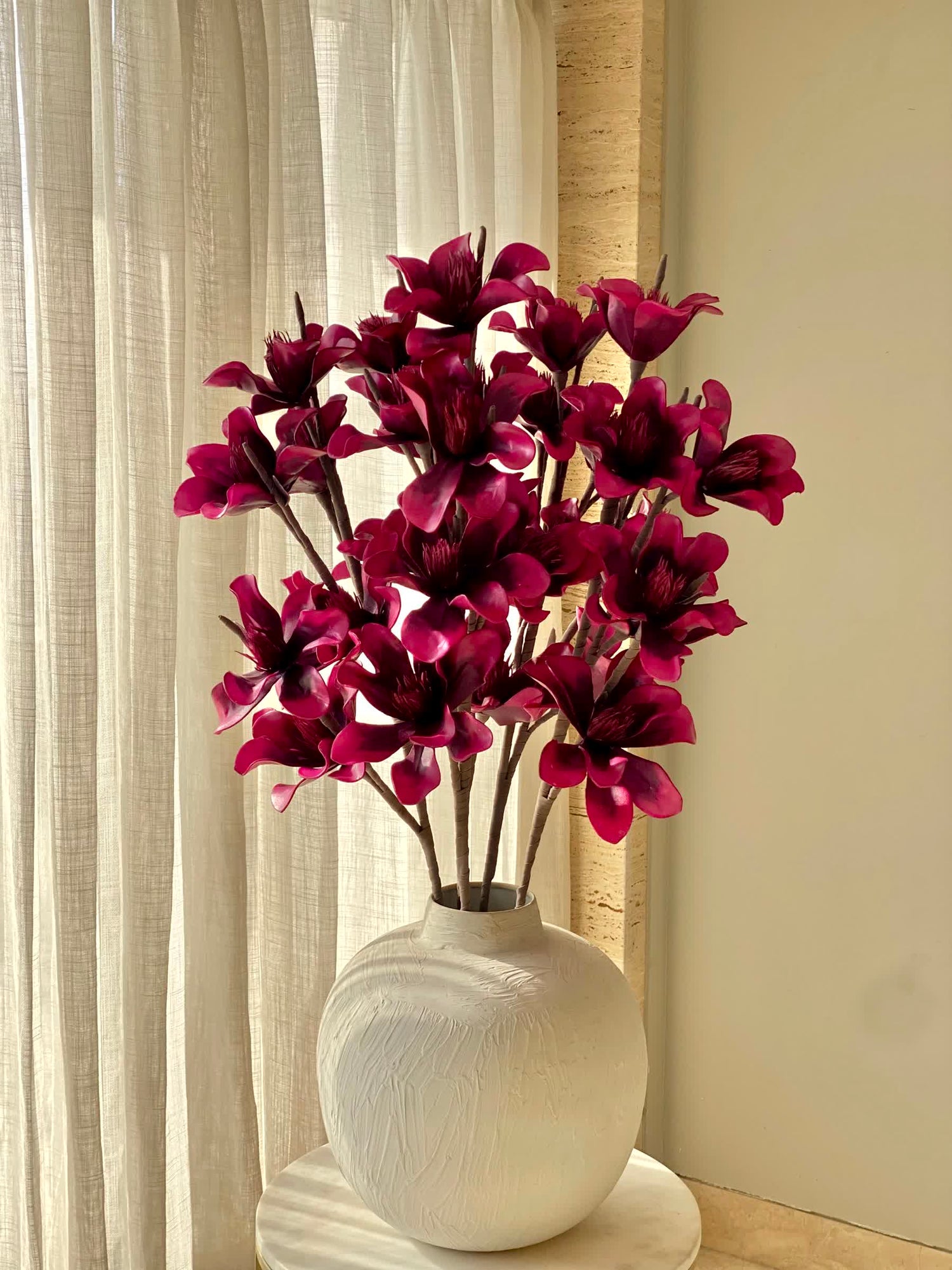 Artificial Lily Magnolia Flower Stem - Fuchsia Ombre (One Stem)