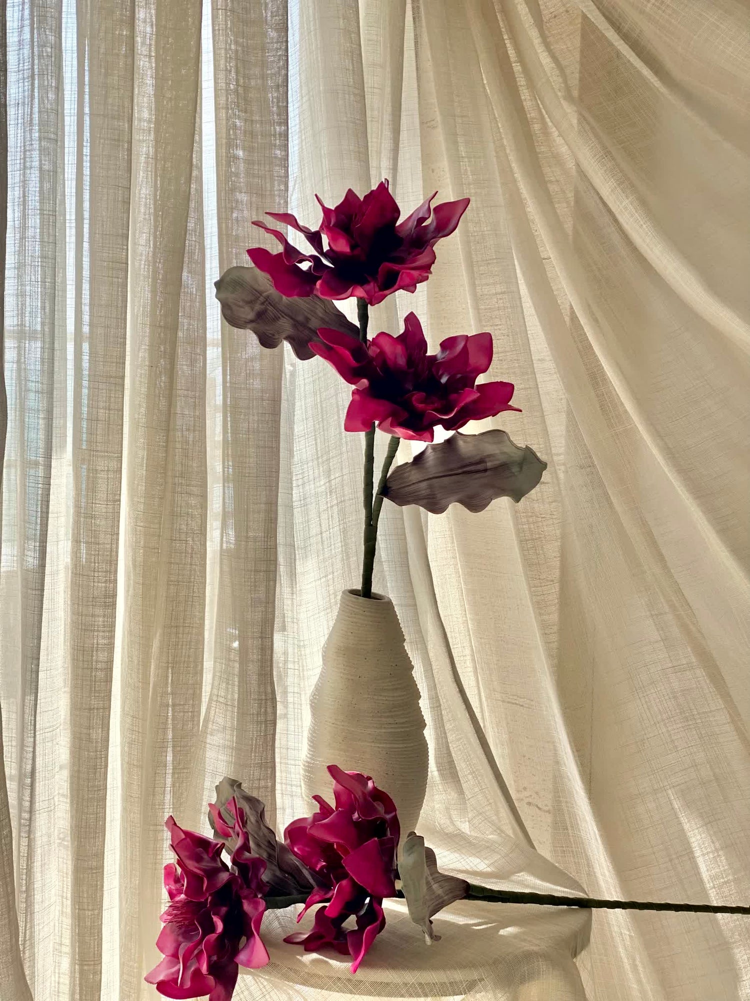Artificial Dahlia Flower Stem  - Fuchsia Ombre (One Stem)