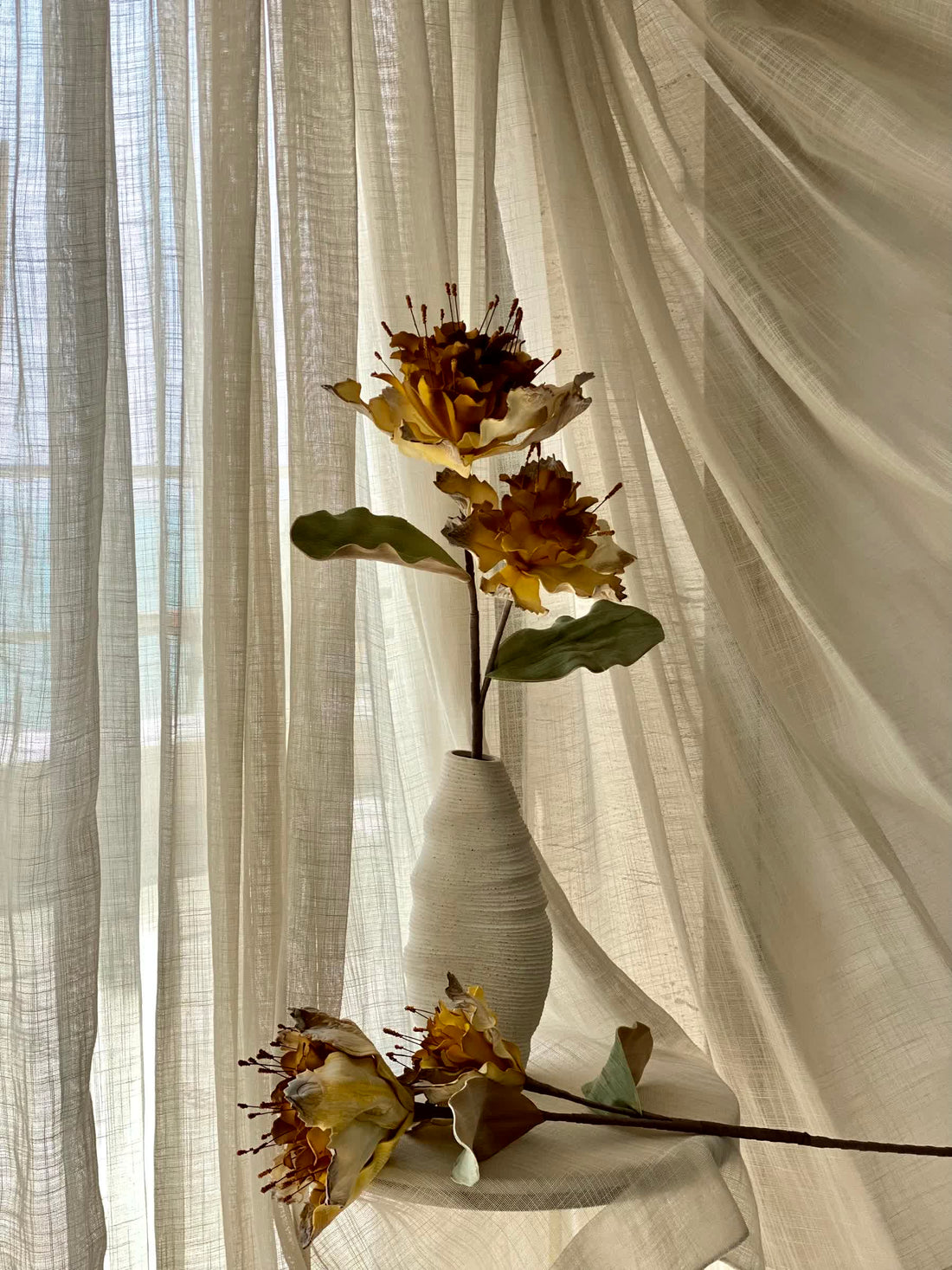 Artificial Rose Bay Flower Stem - Amber Ombre (One Stem)