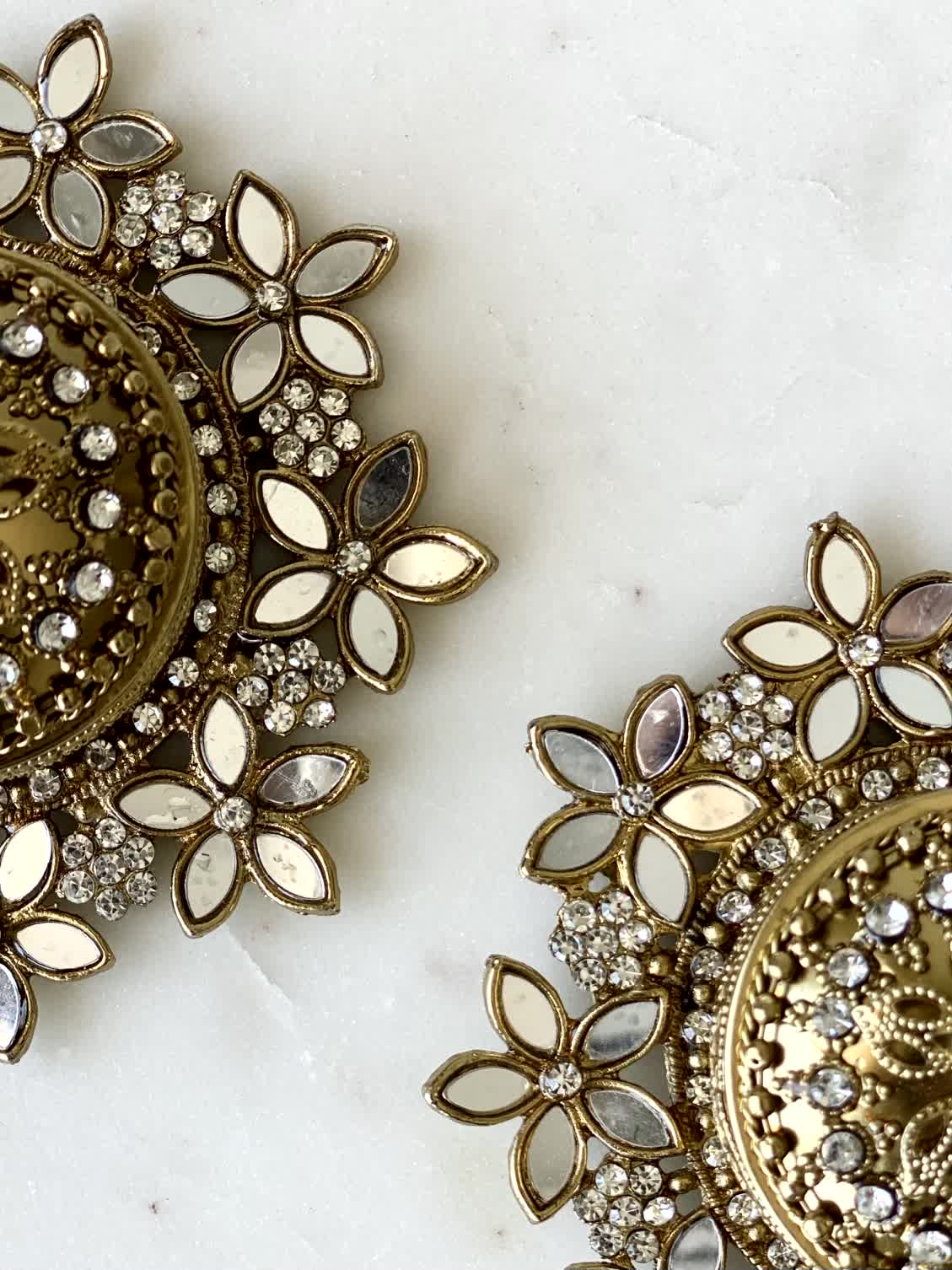 Festive Vanya Floral Kum Kum Dabbi – Set of 2