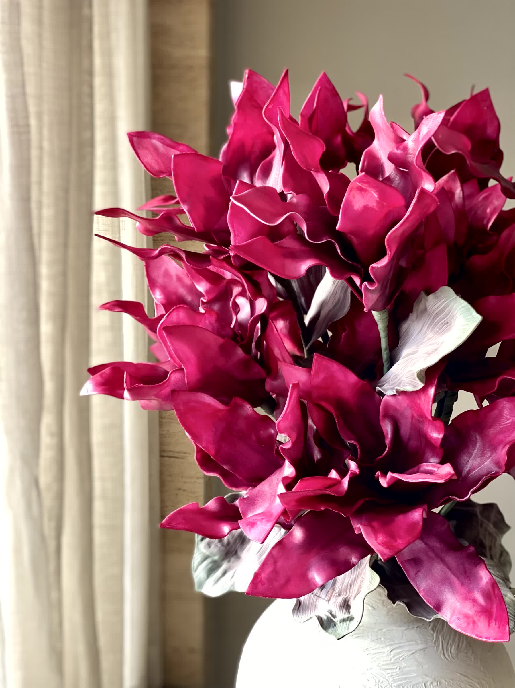 Artificial Magnolia Flower Stem -  Magenta Ombre (One Stem)