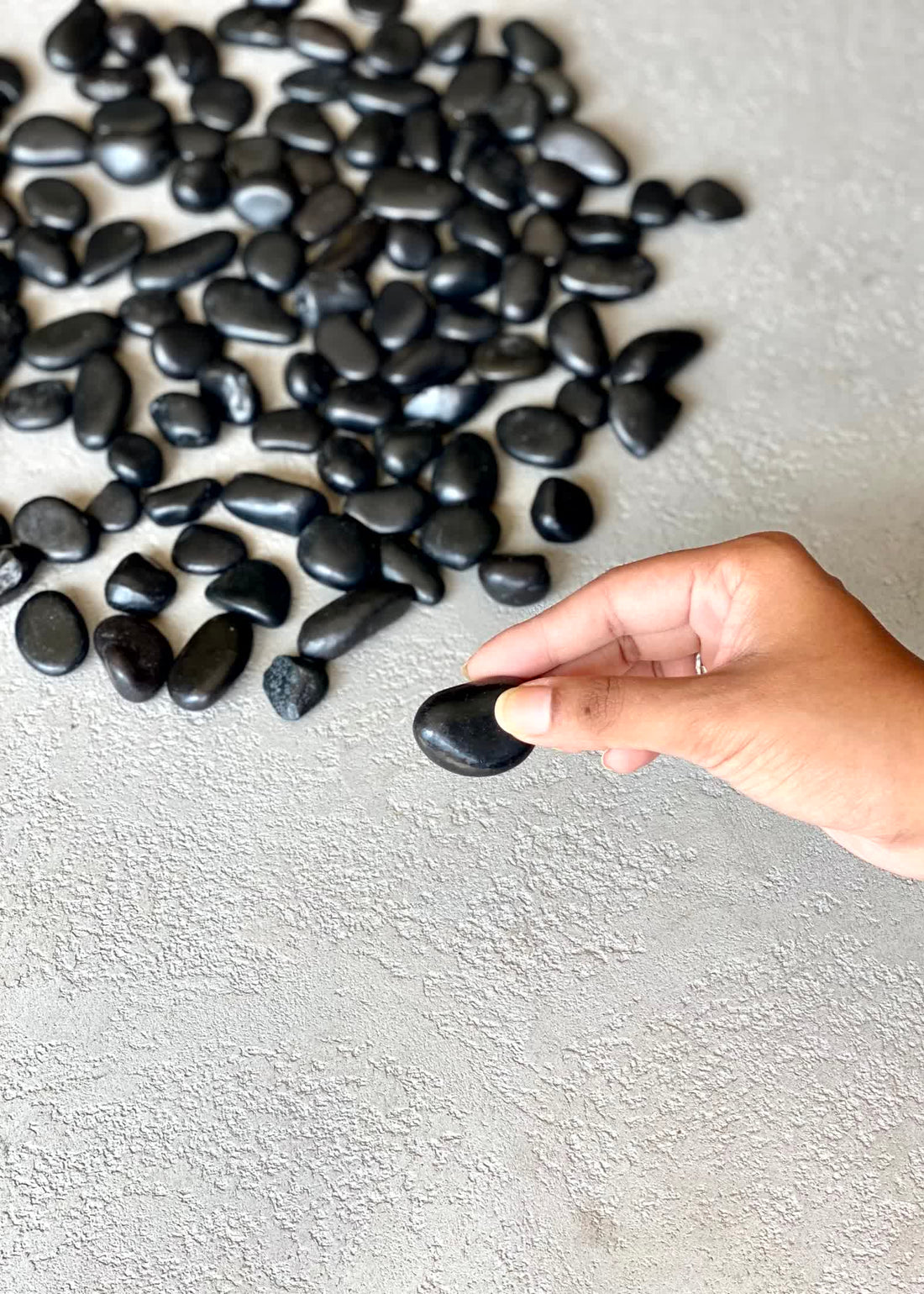 Black Tumbled Pebbles - Set of 2