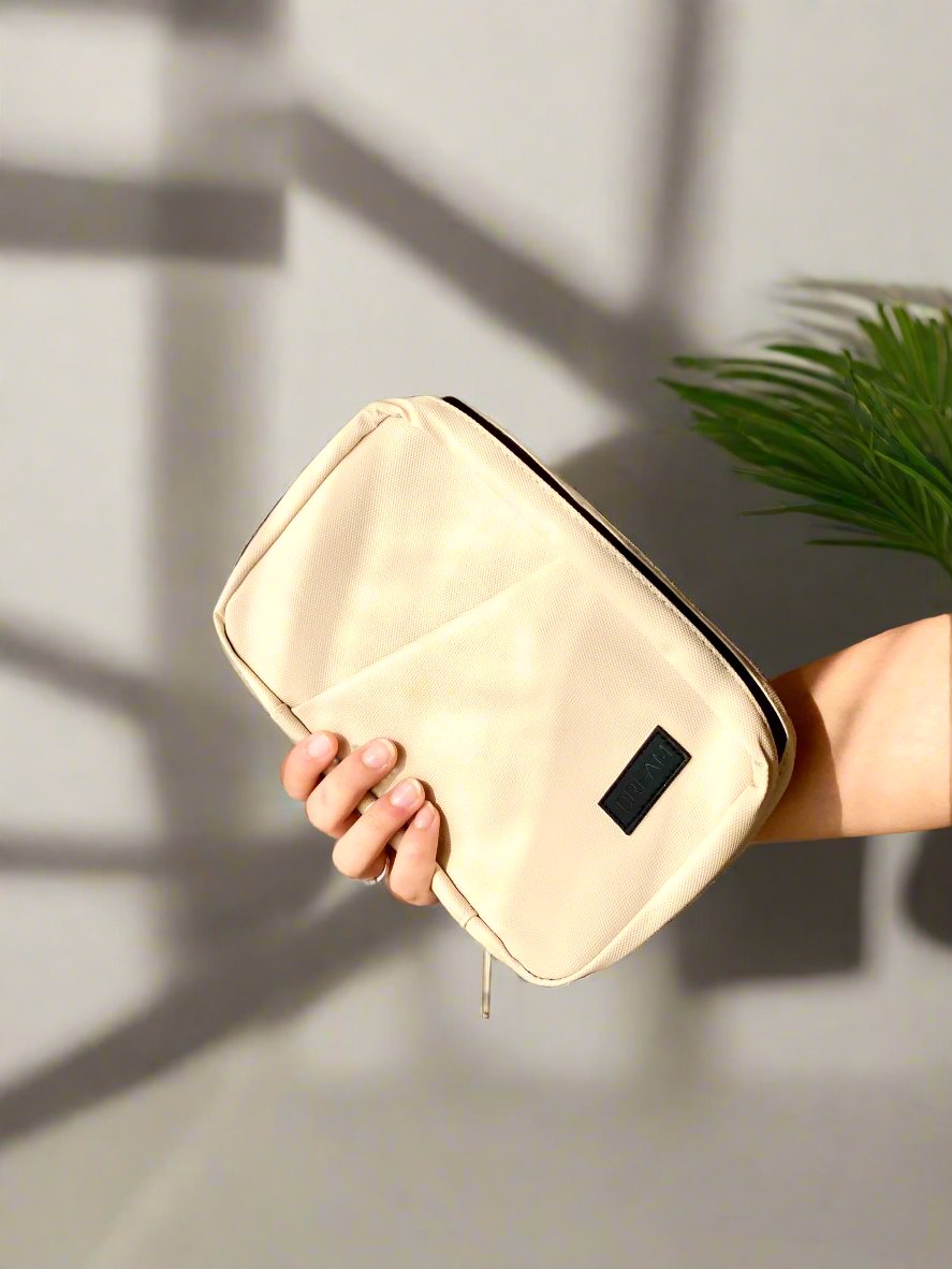 Nomad Travel Bag - Ivory