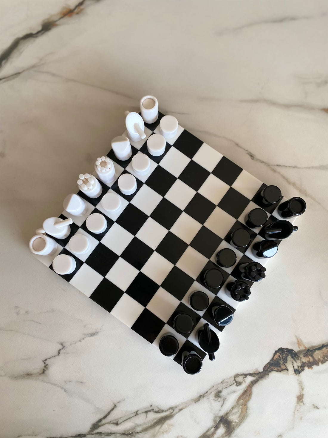 Carlo Chess Set