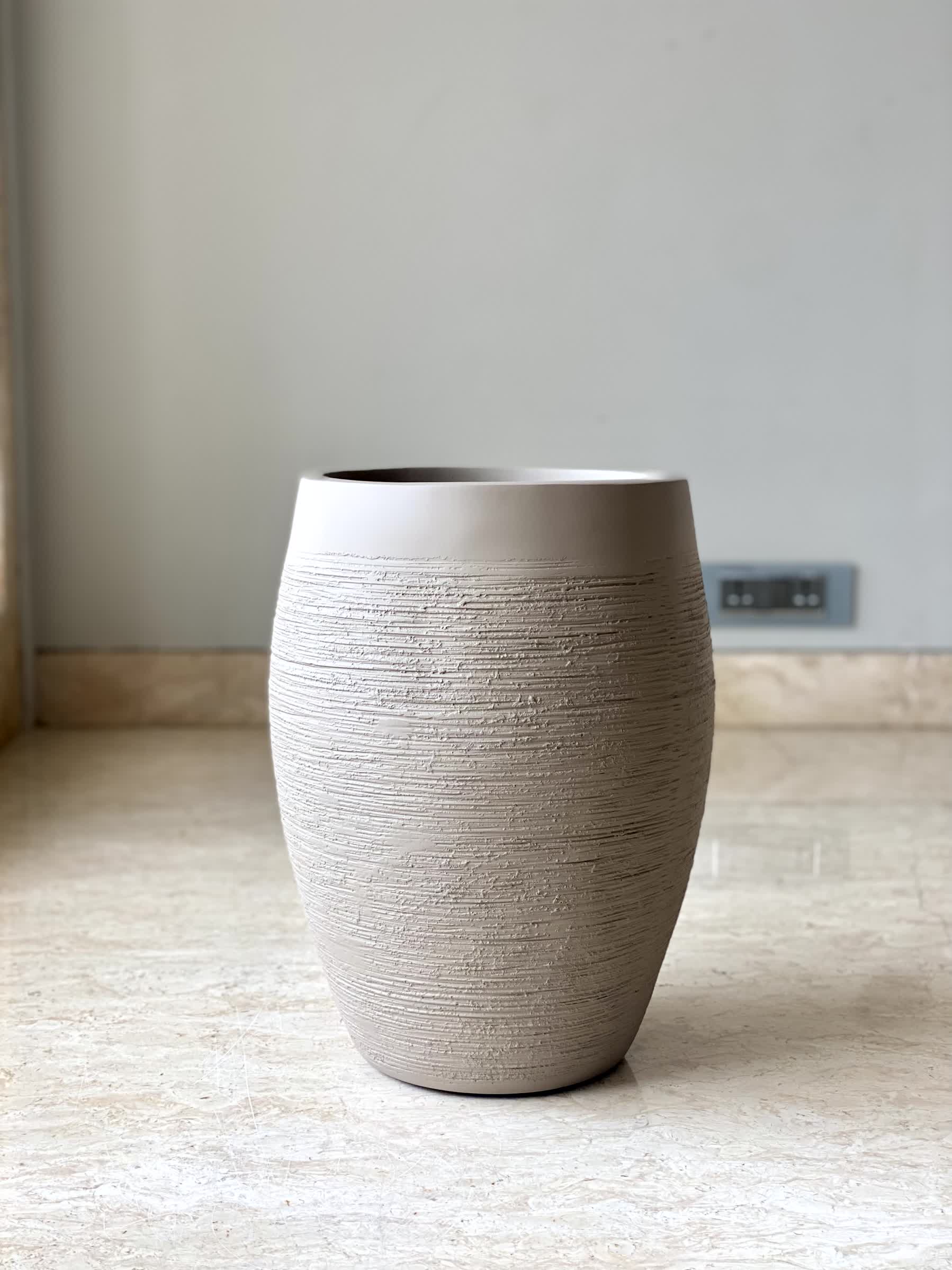 Meadow Planter Beige