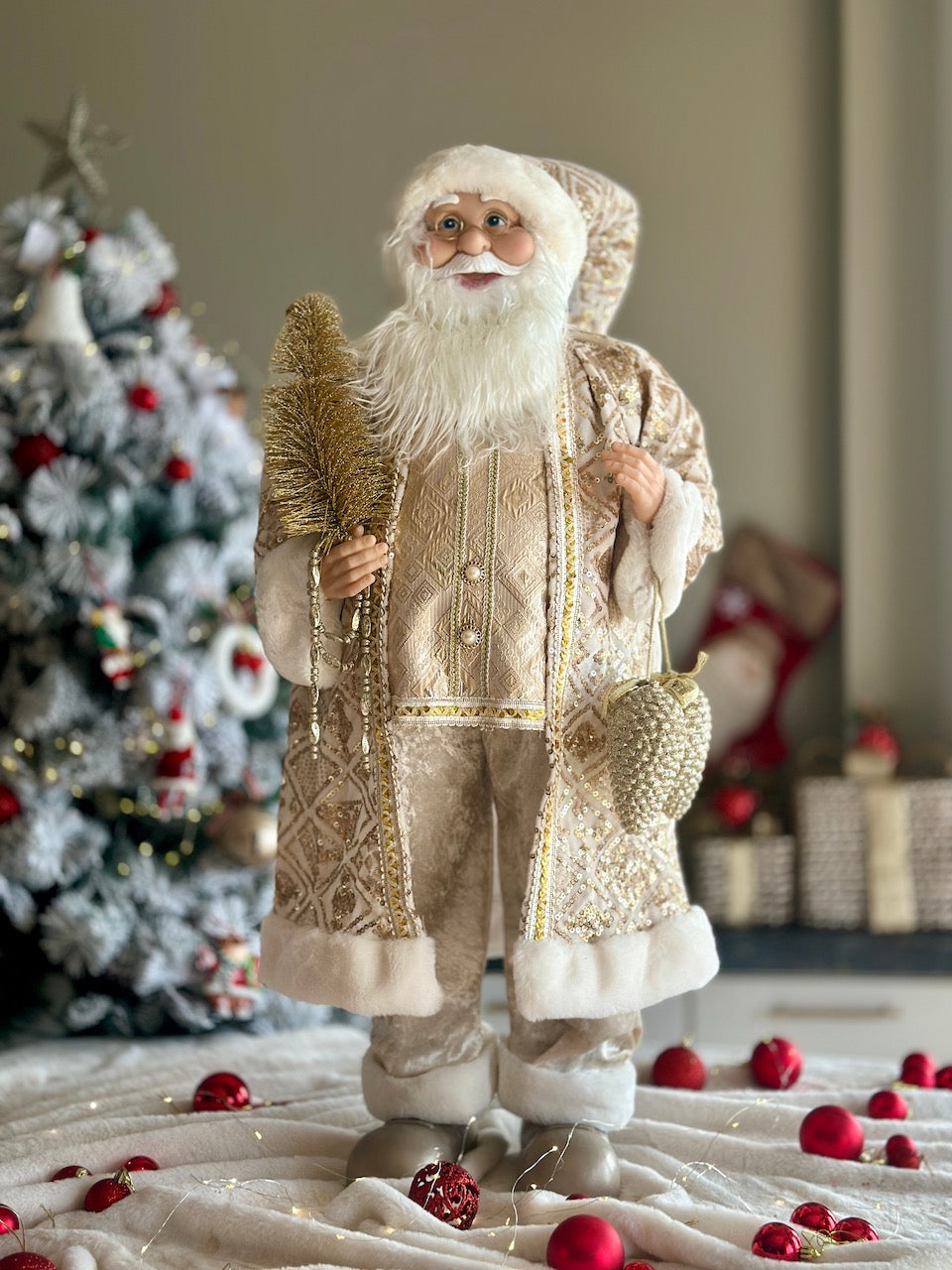 Christmas Santa Claus Article 