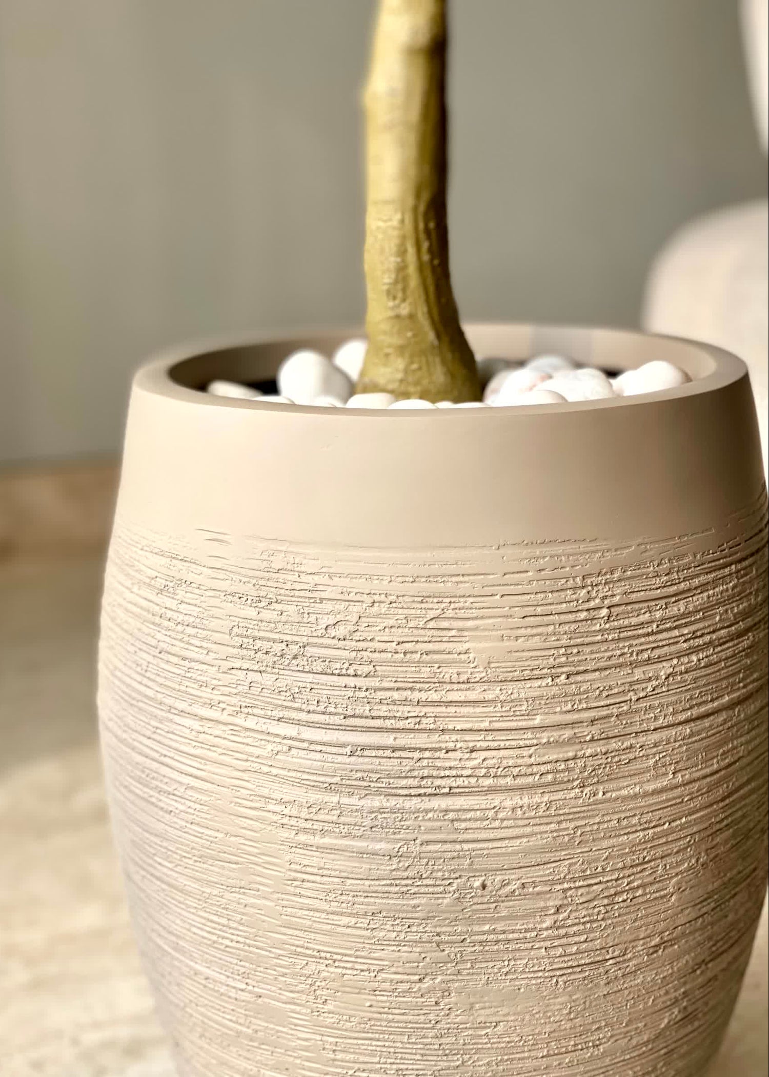 Meadow Planter Beige