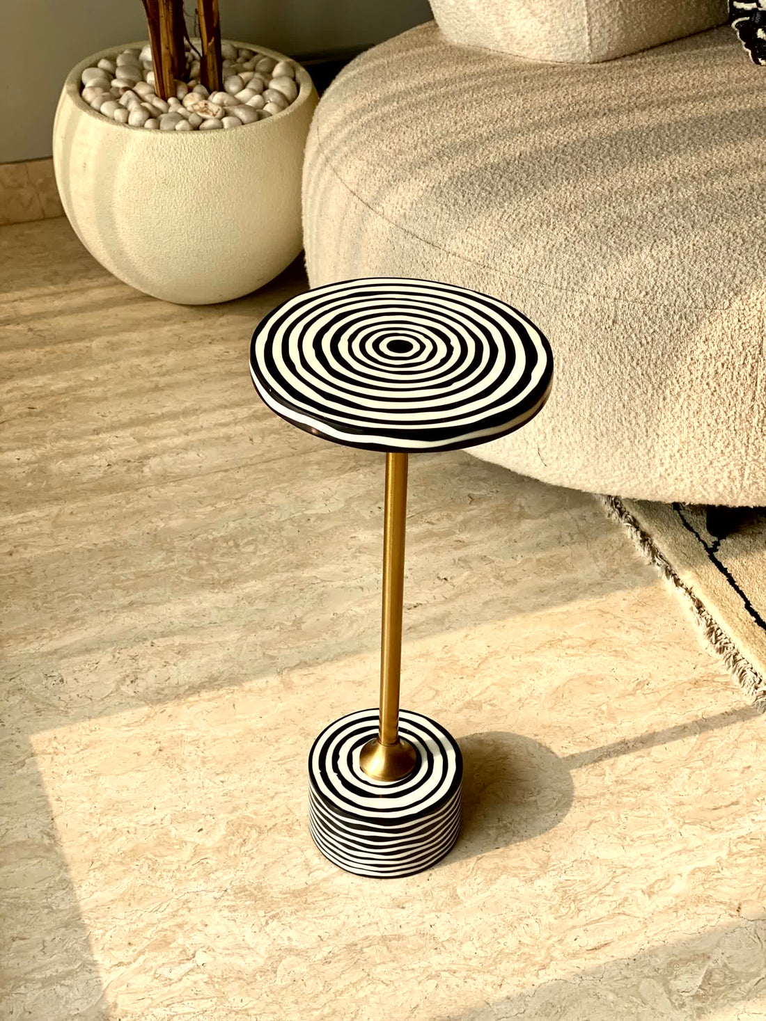 Concentric Drink Table