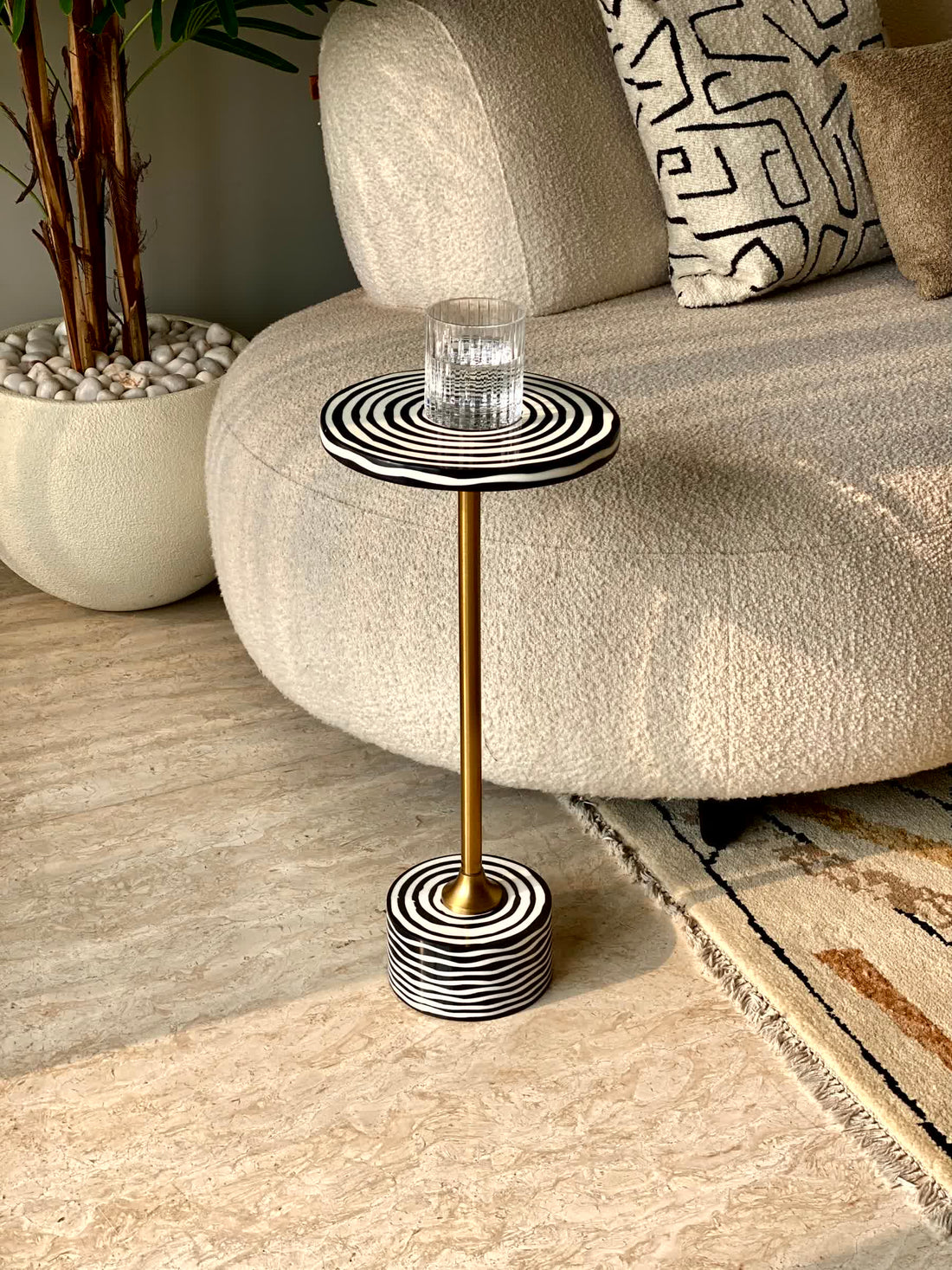 Concentric Drink Table