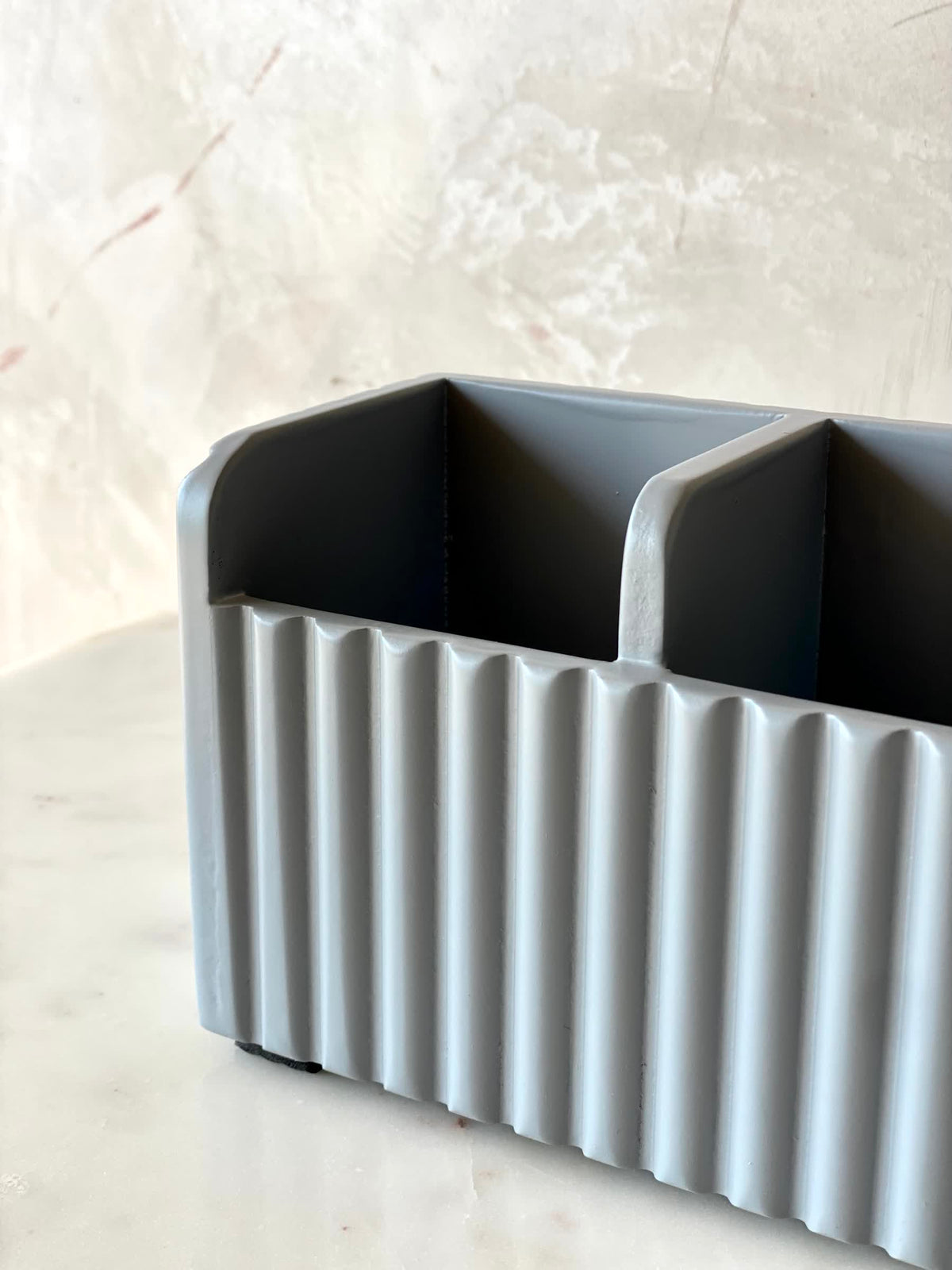 Imperium Fluted Cutlery Holder 3 Slot - Grey