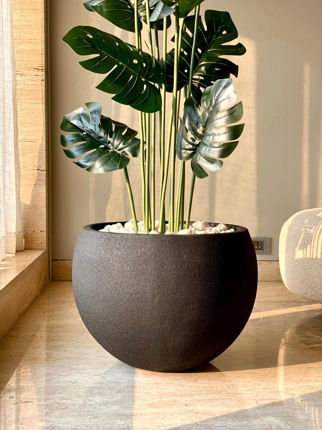 Lithos Black Planter - Large