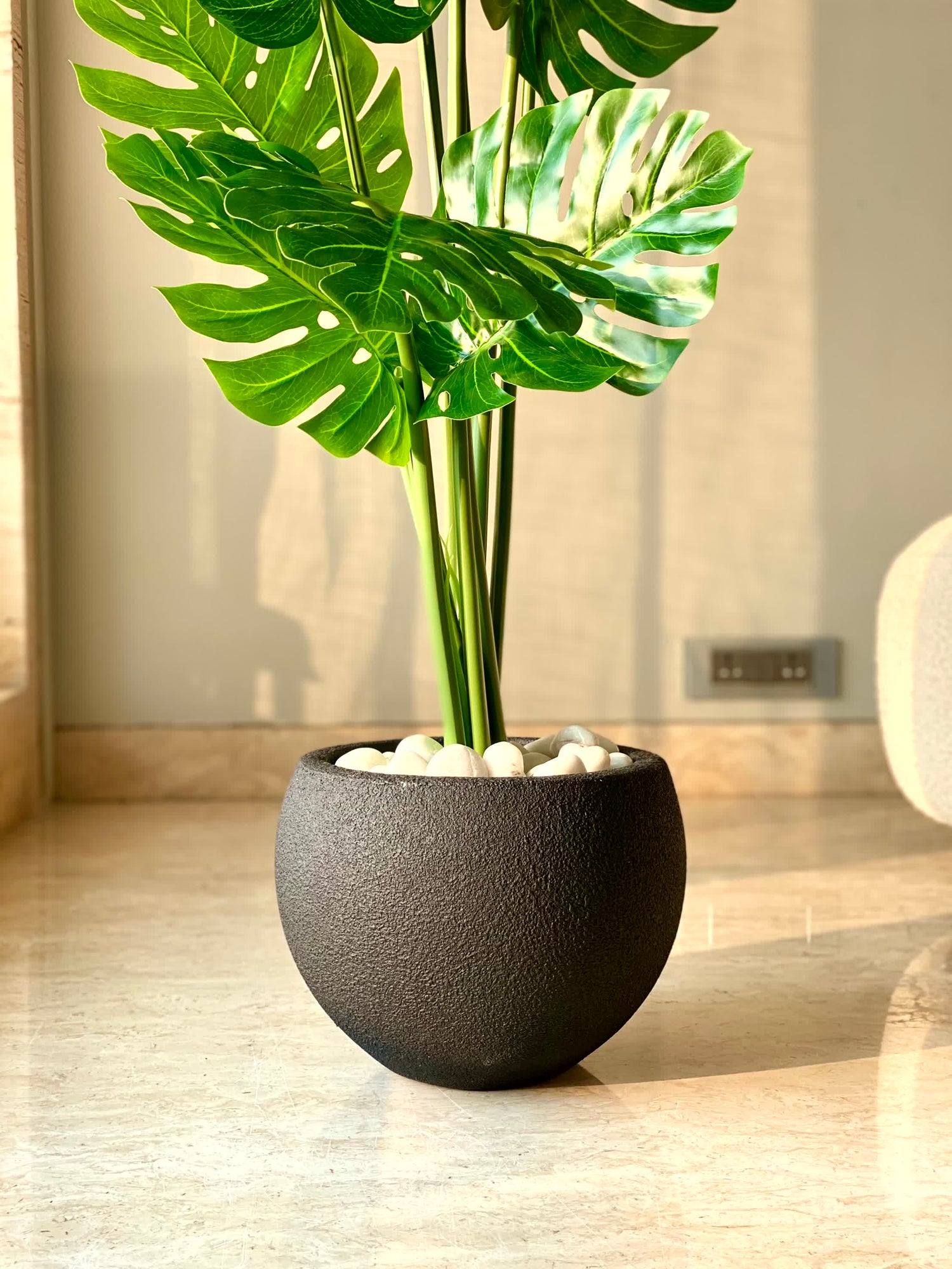 Lithos Black Planter - Small