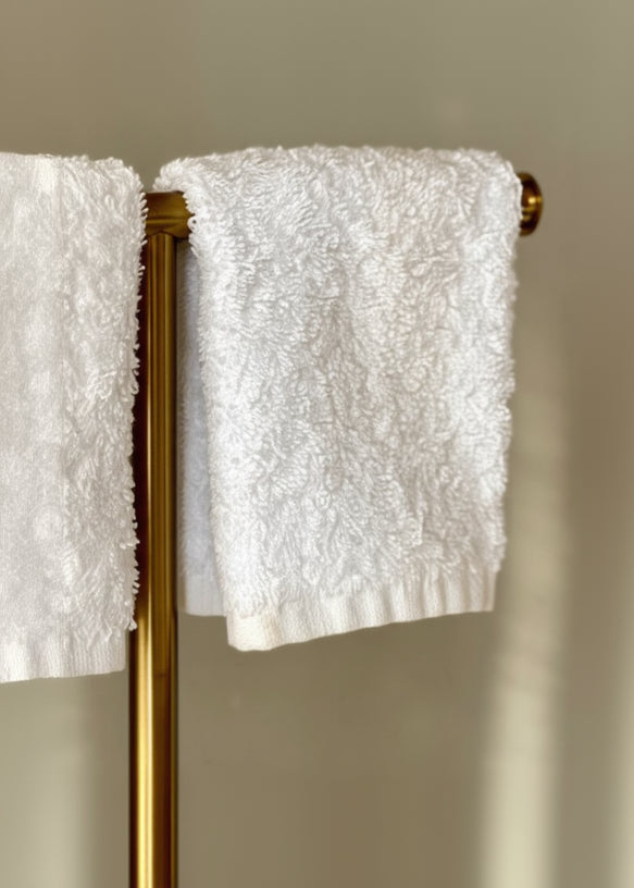 Linear Hand Towel Stand - Ivory