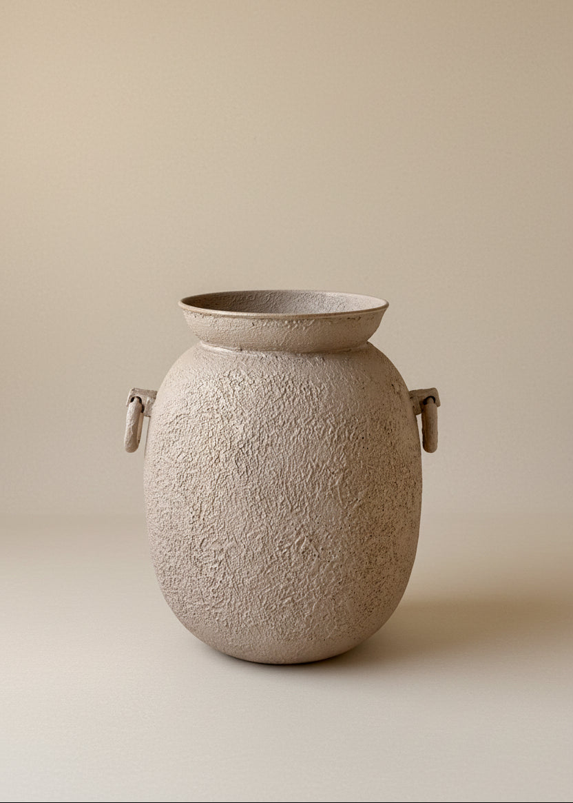 Claystone Urna Planter