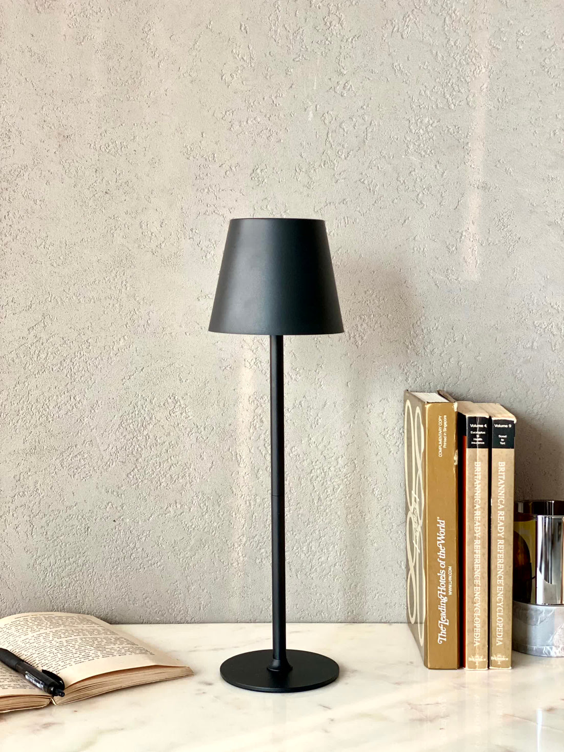 Modest Table Lamp