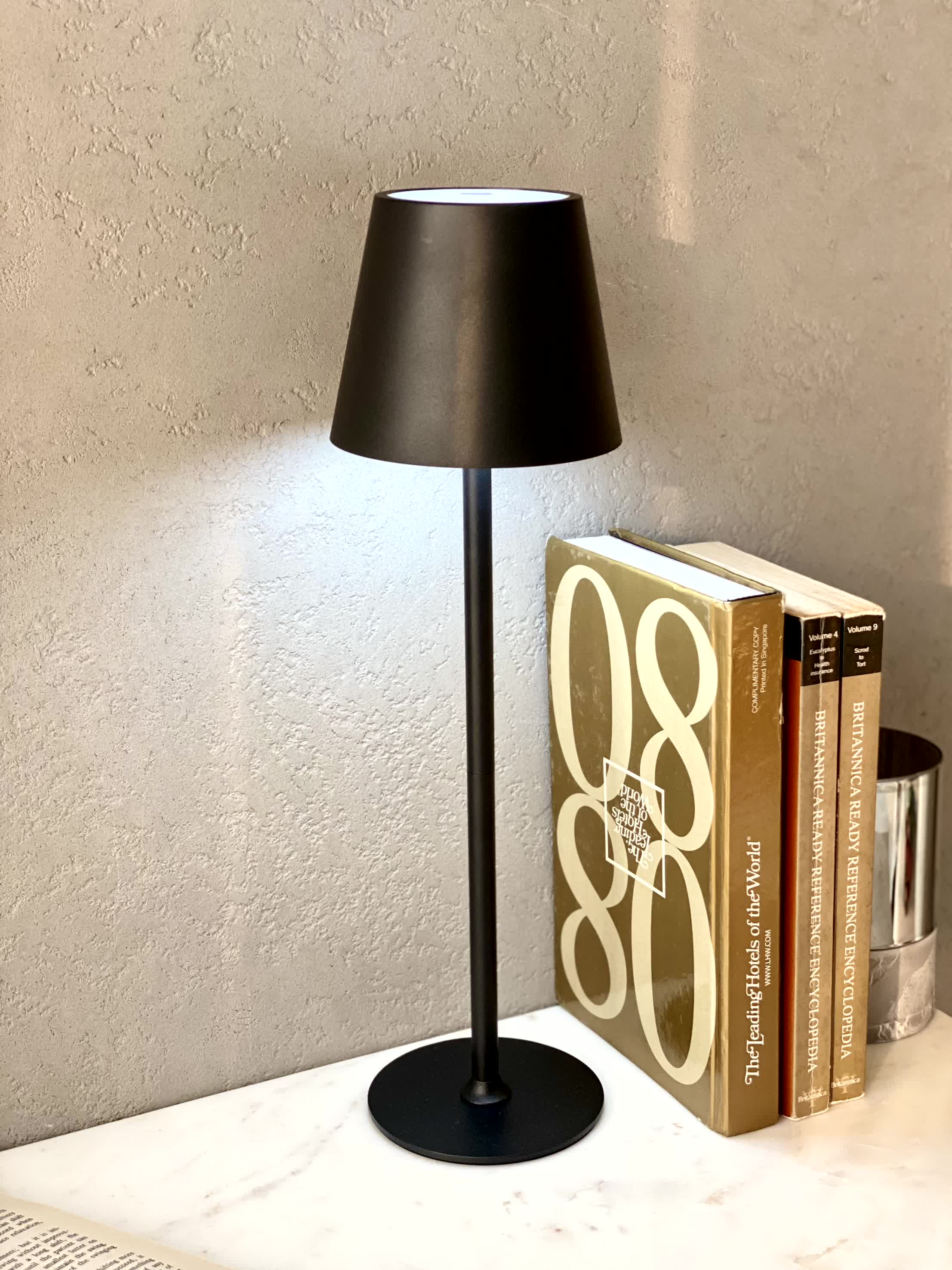 Modest Table Lamp