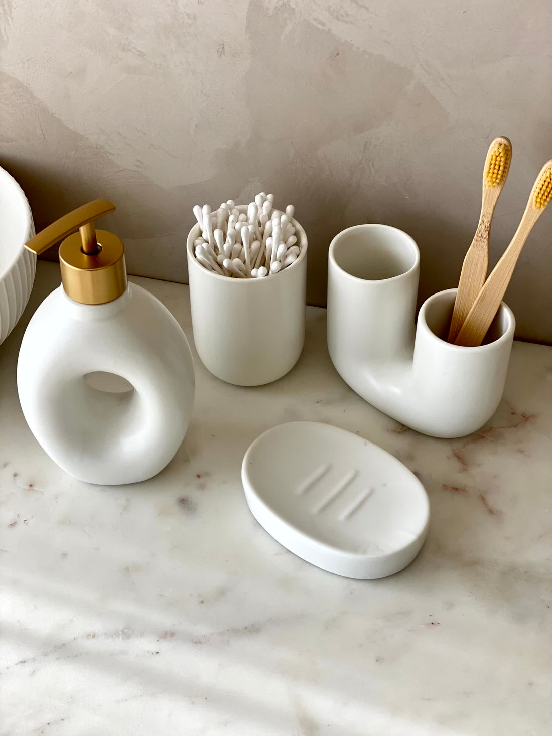 Orb Hollow Bathroom Set - White (Set of 4)