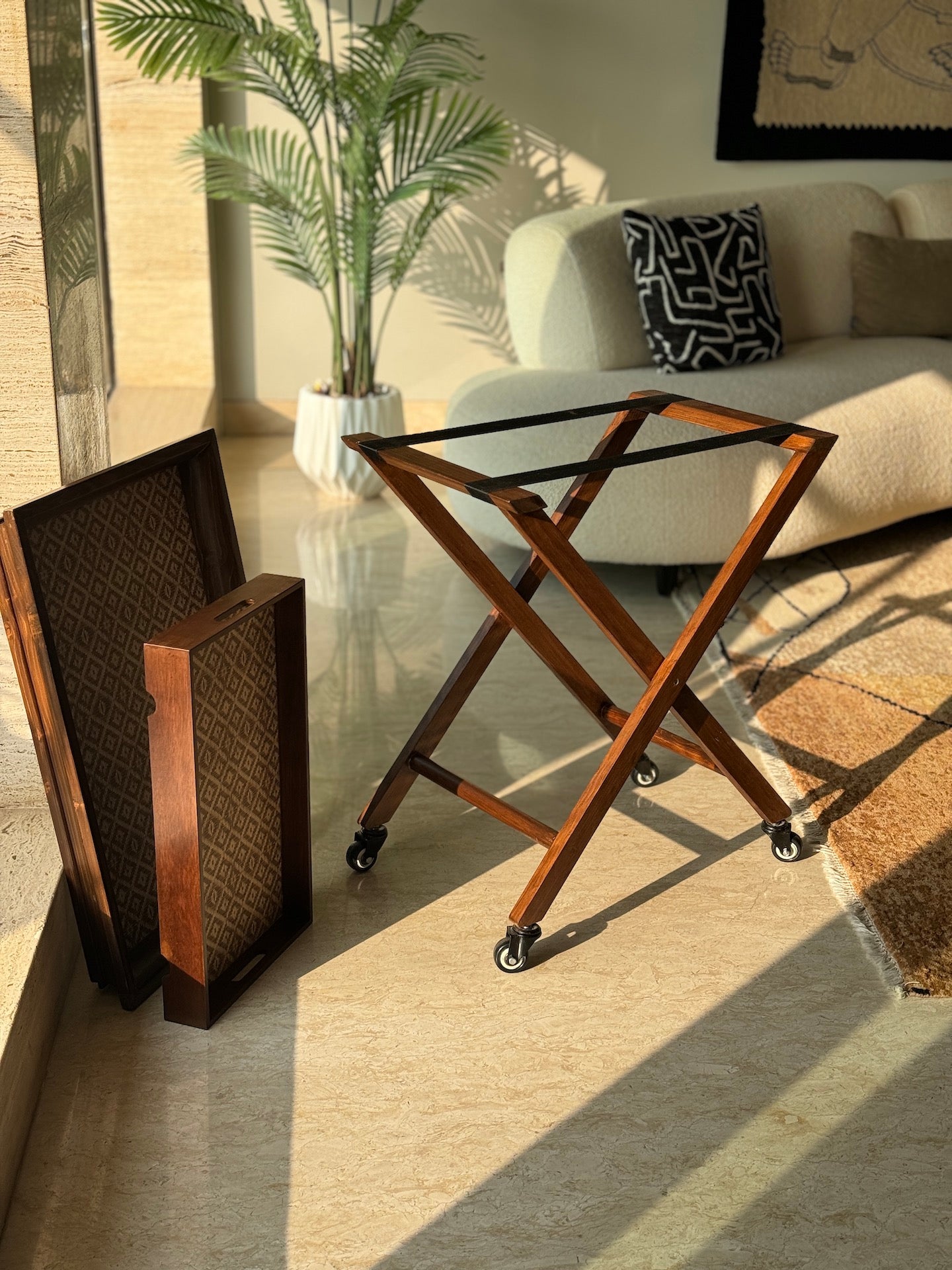 Mirage Brown Cane Handle Trolley