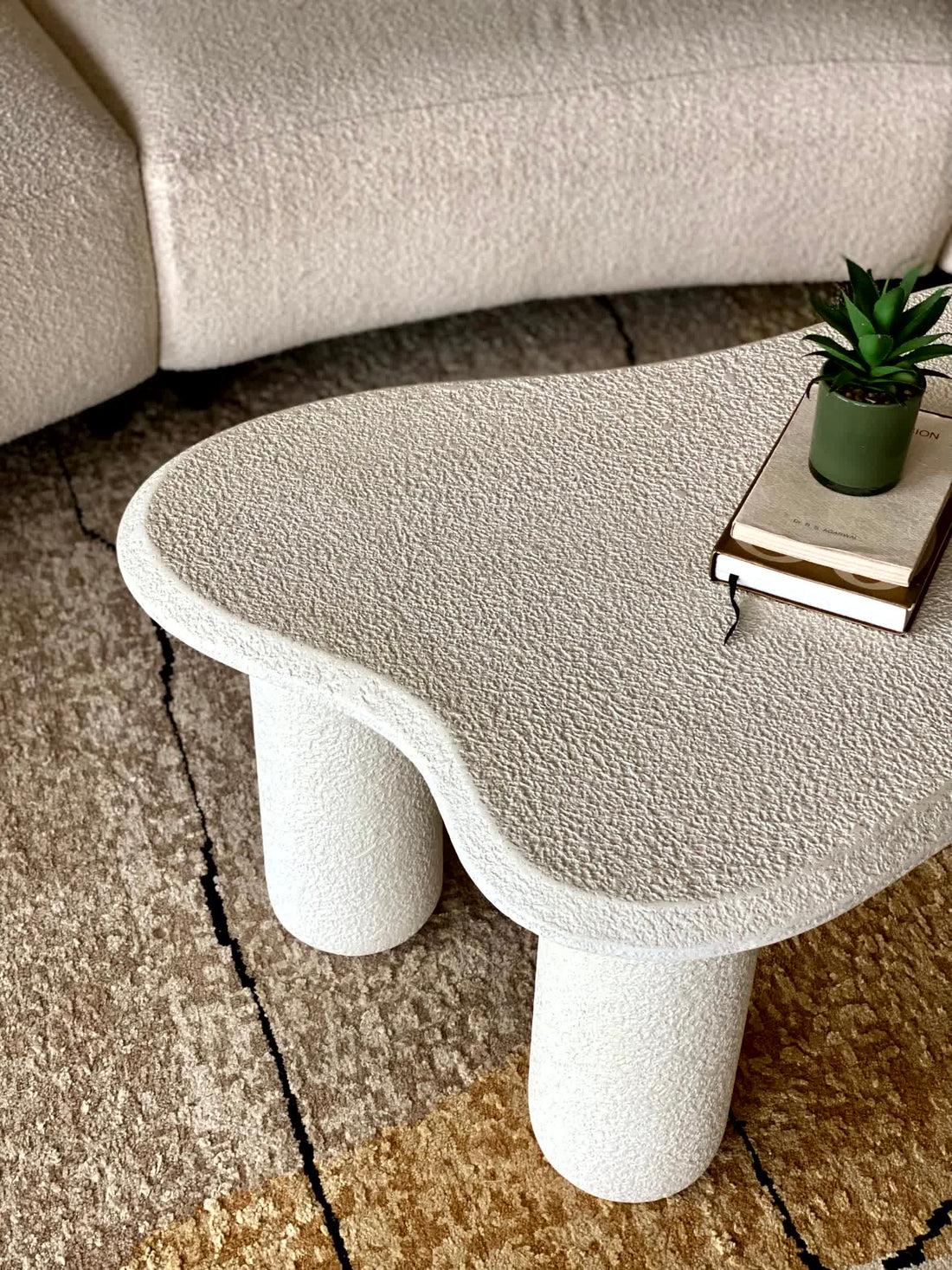 Manhattan Coffee Table - Ivory