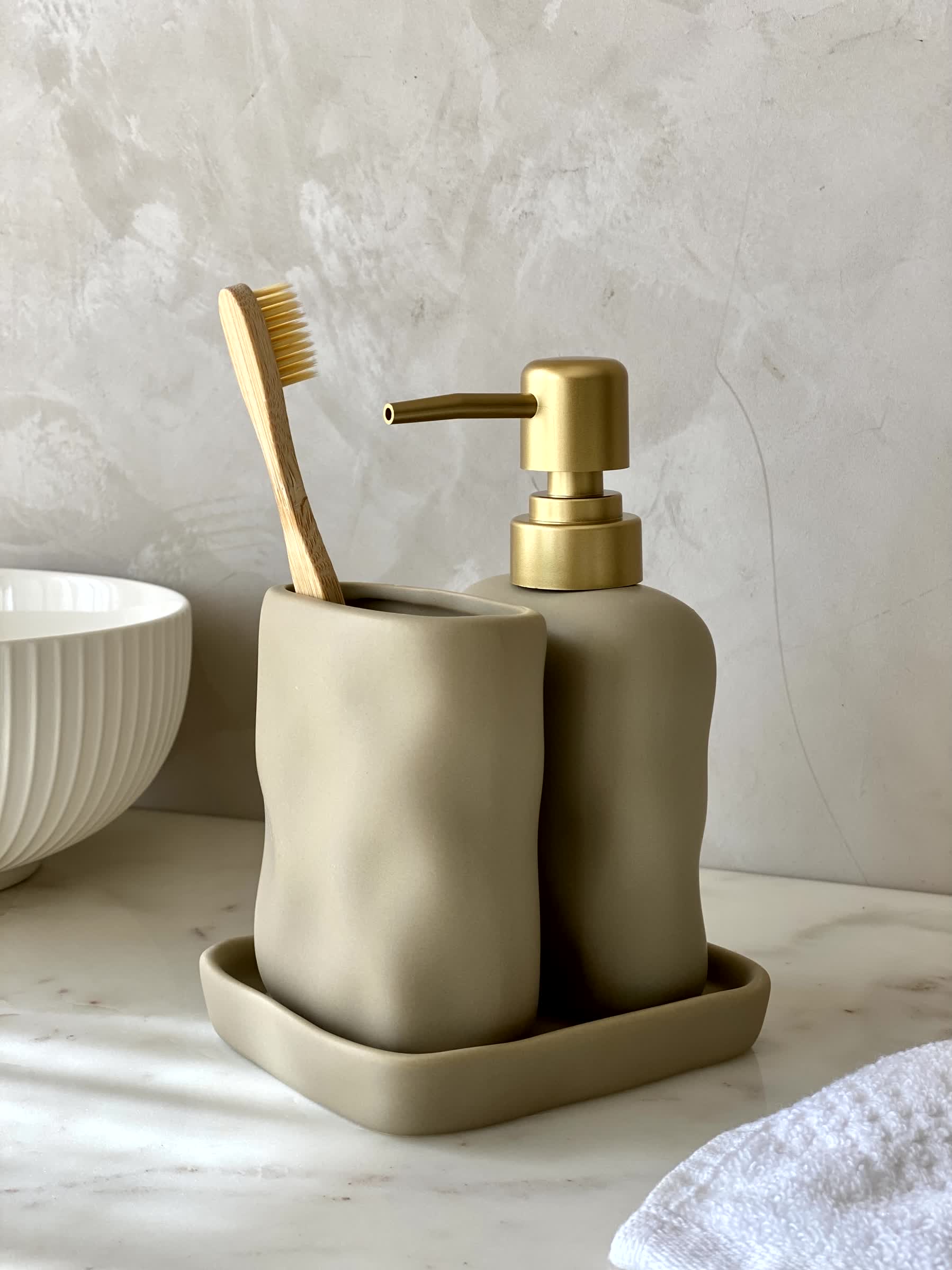 Lucent Bathroom Set - (Set of 3) Beige