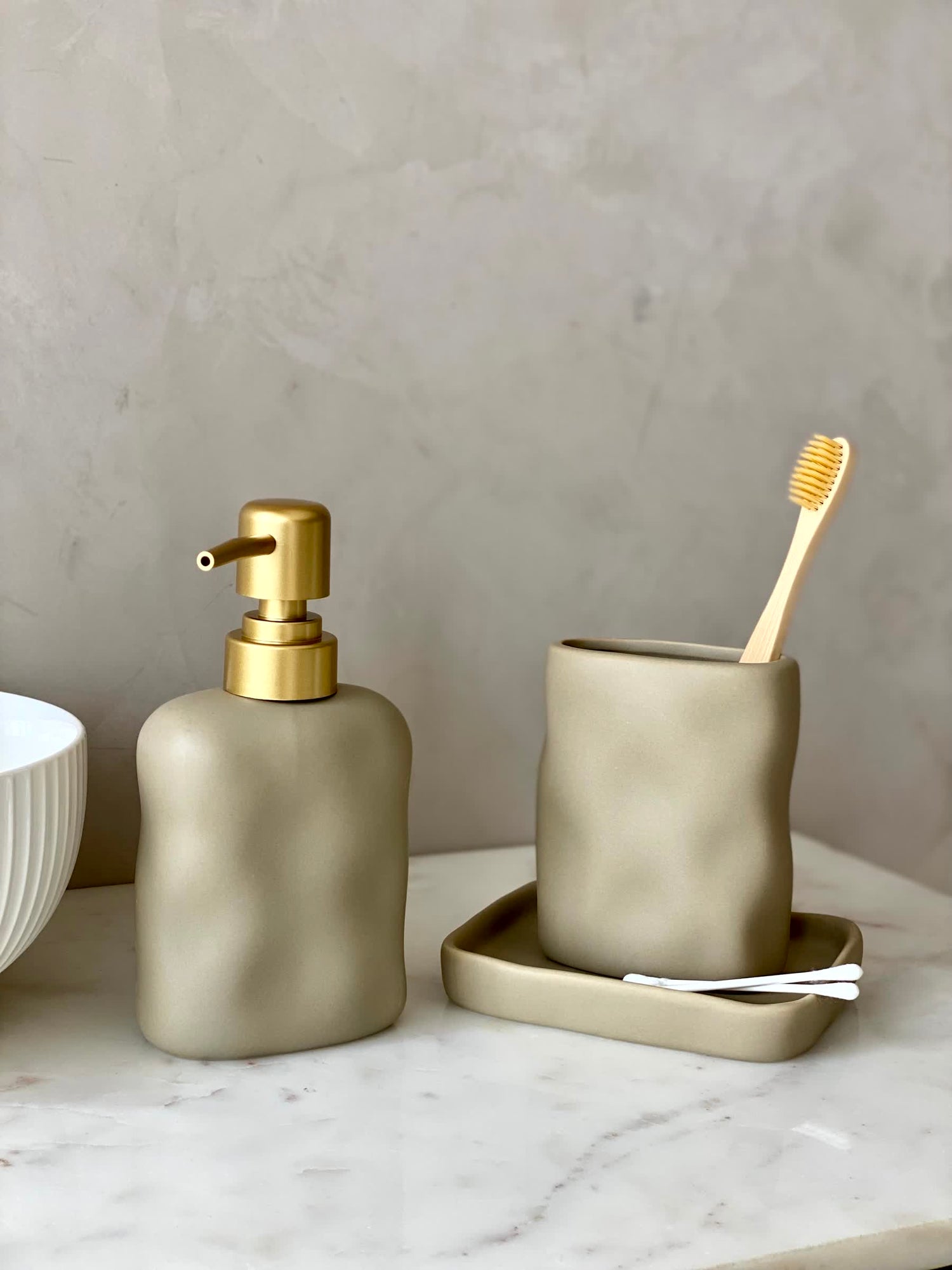 Lucent Bathroom Set - (Set of 3) Beige
