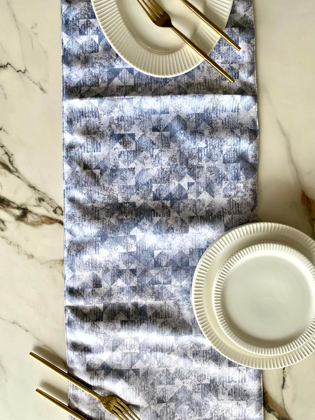 Geometric Printed Table Runner - Grey