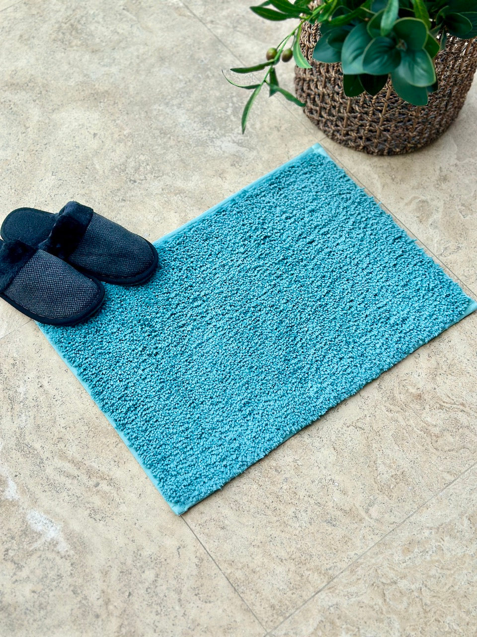 Tranquil Aqua Blue Bathmat