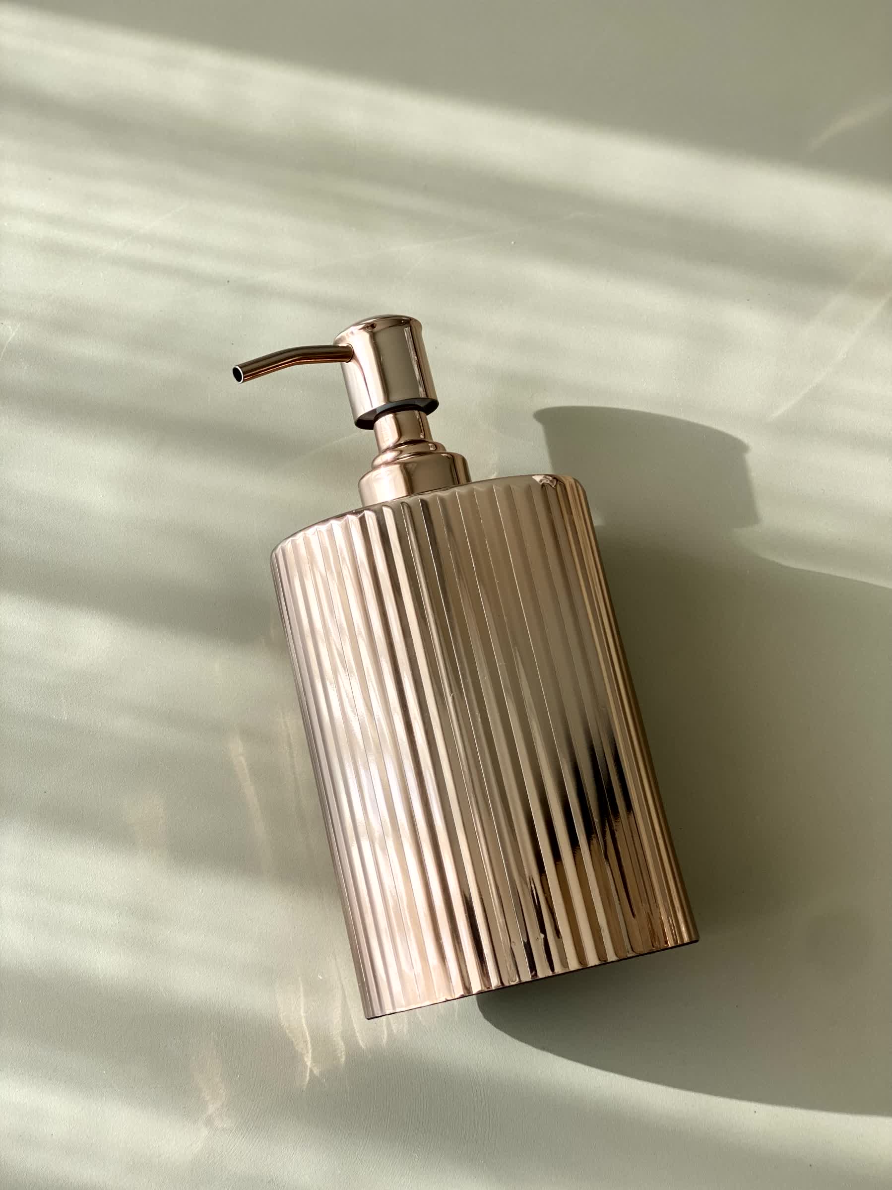 Safi Fluted Dispenser - Rose Gold