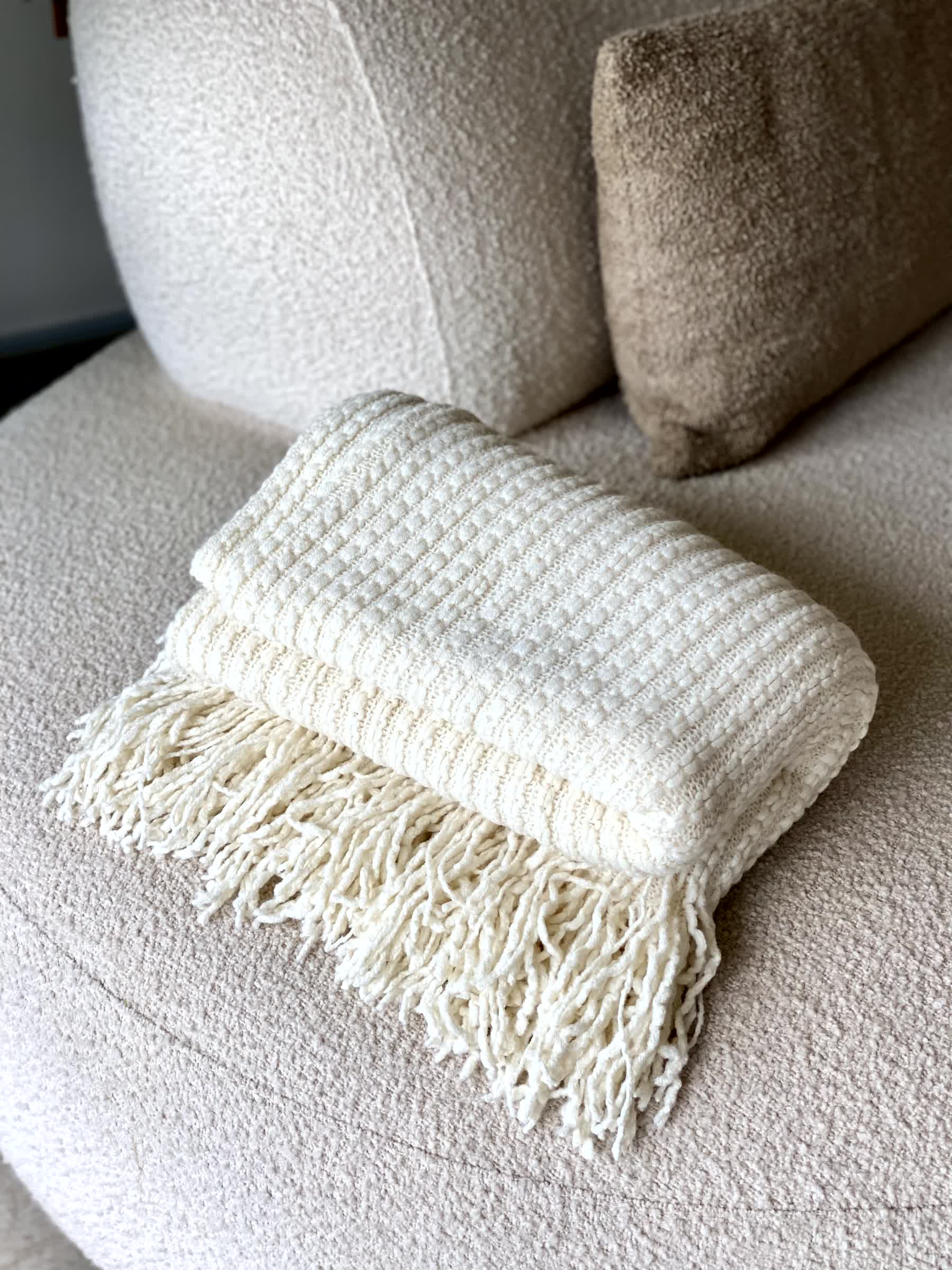 Knitted Cable Throw - Ivory