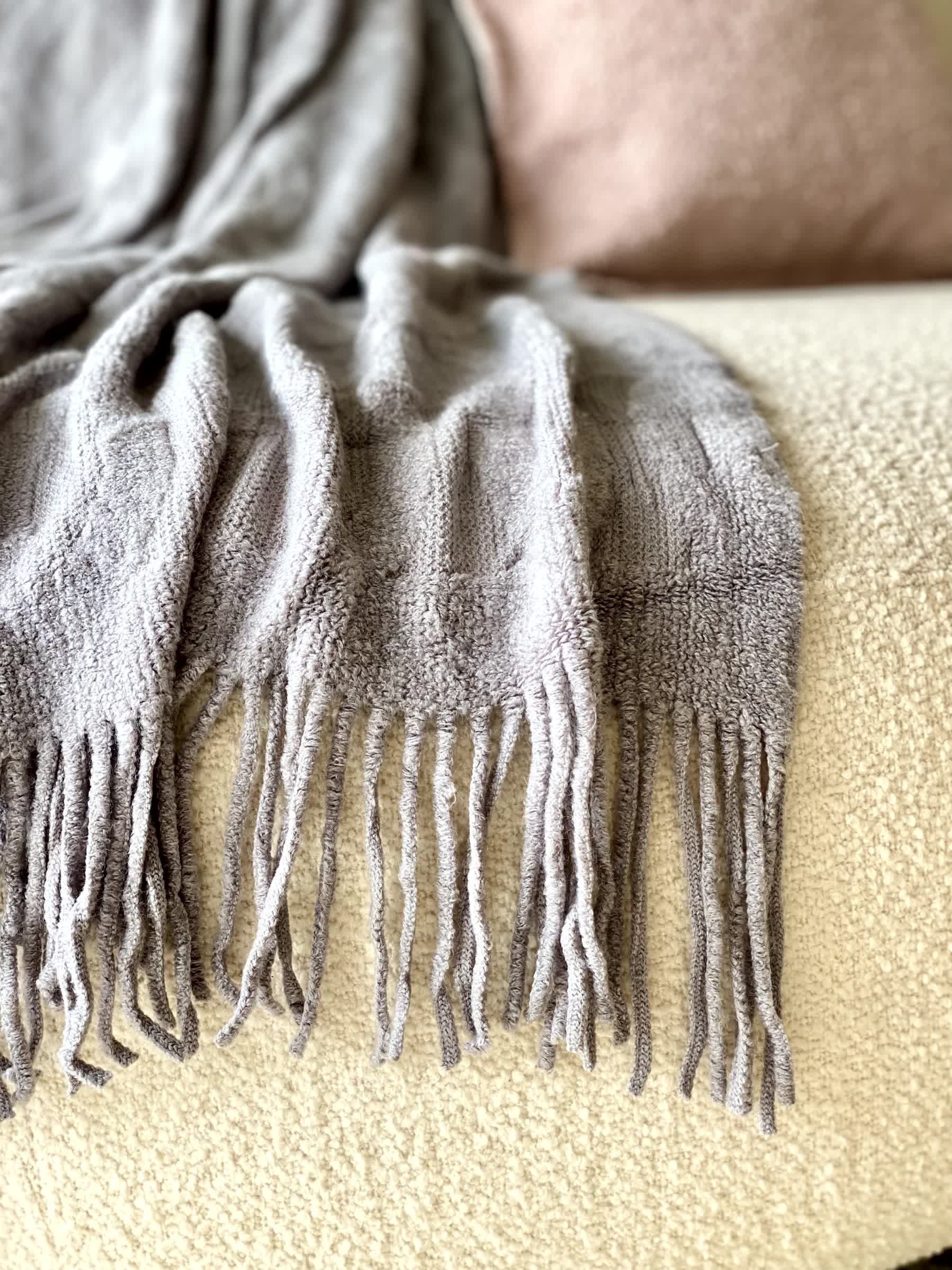 Knitted Throw - Grey