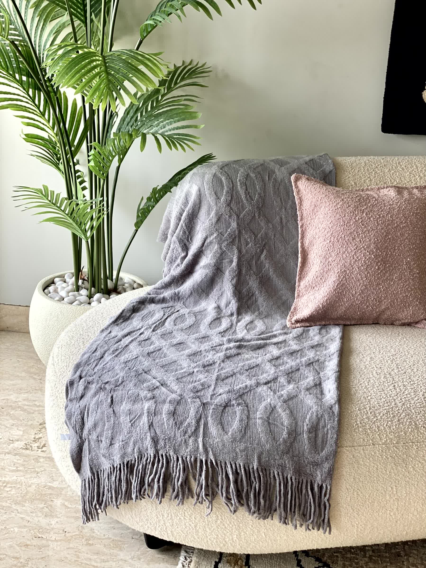 Knitted Throw - Grey