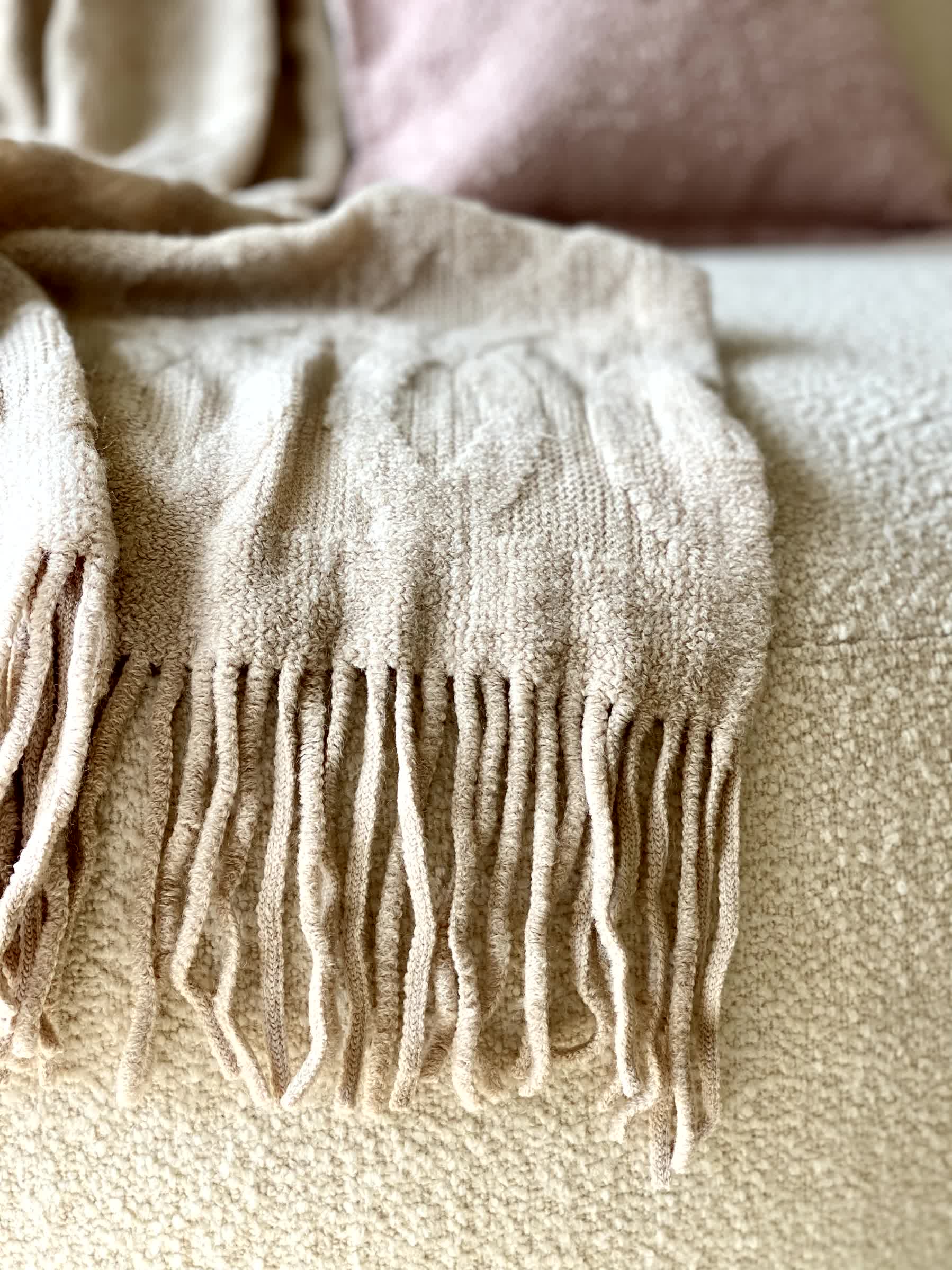 Knitted Throw - Beige