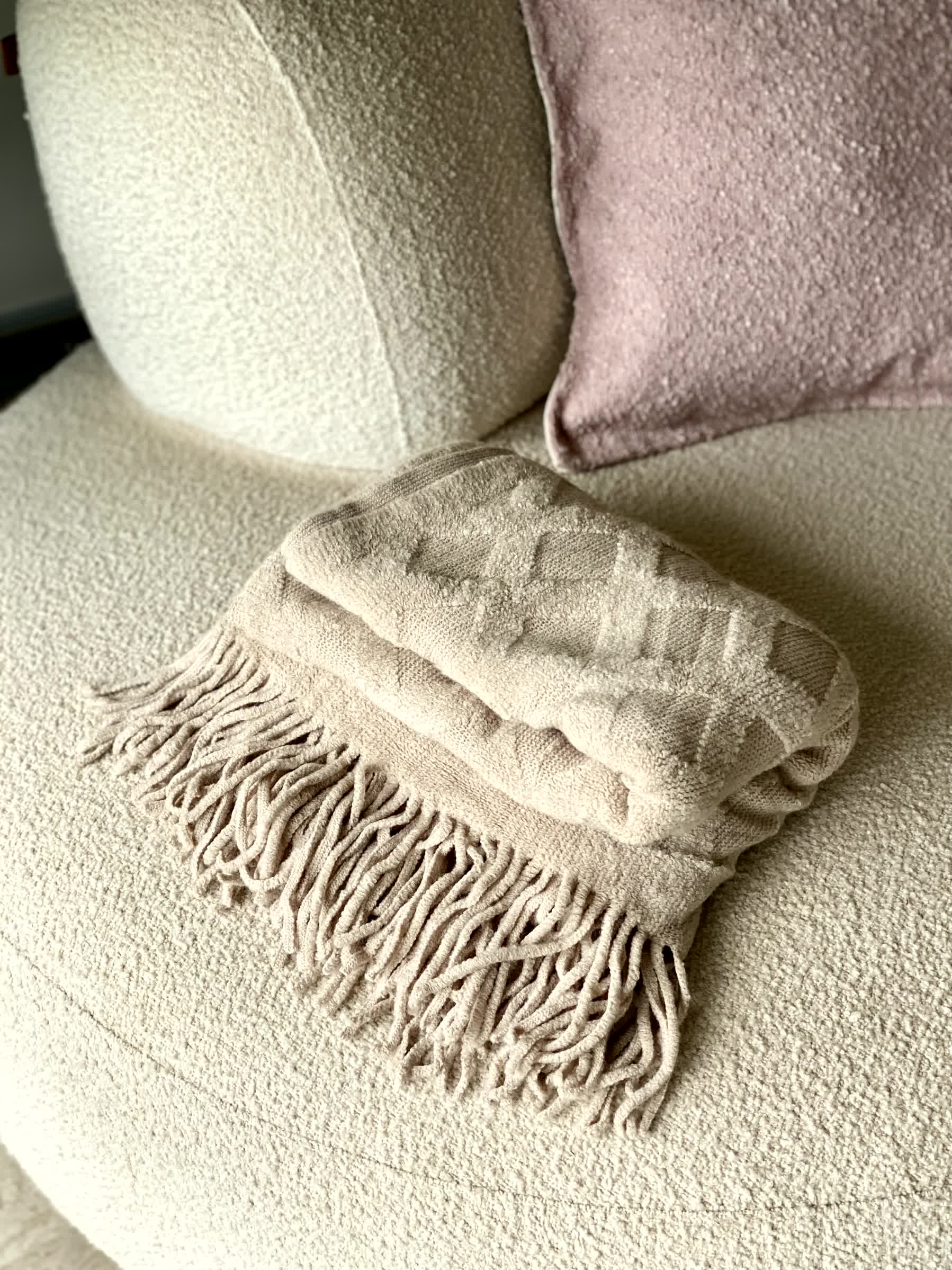 Knitted Throw - Beige