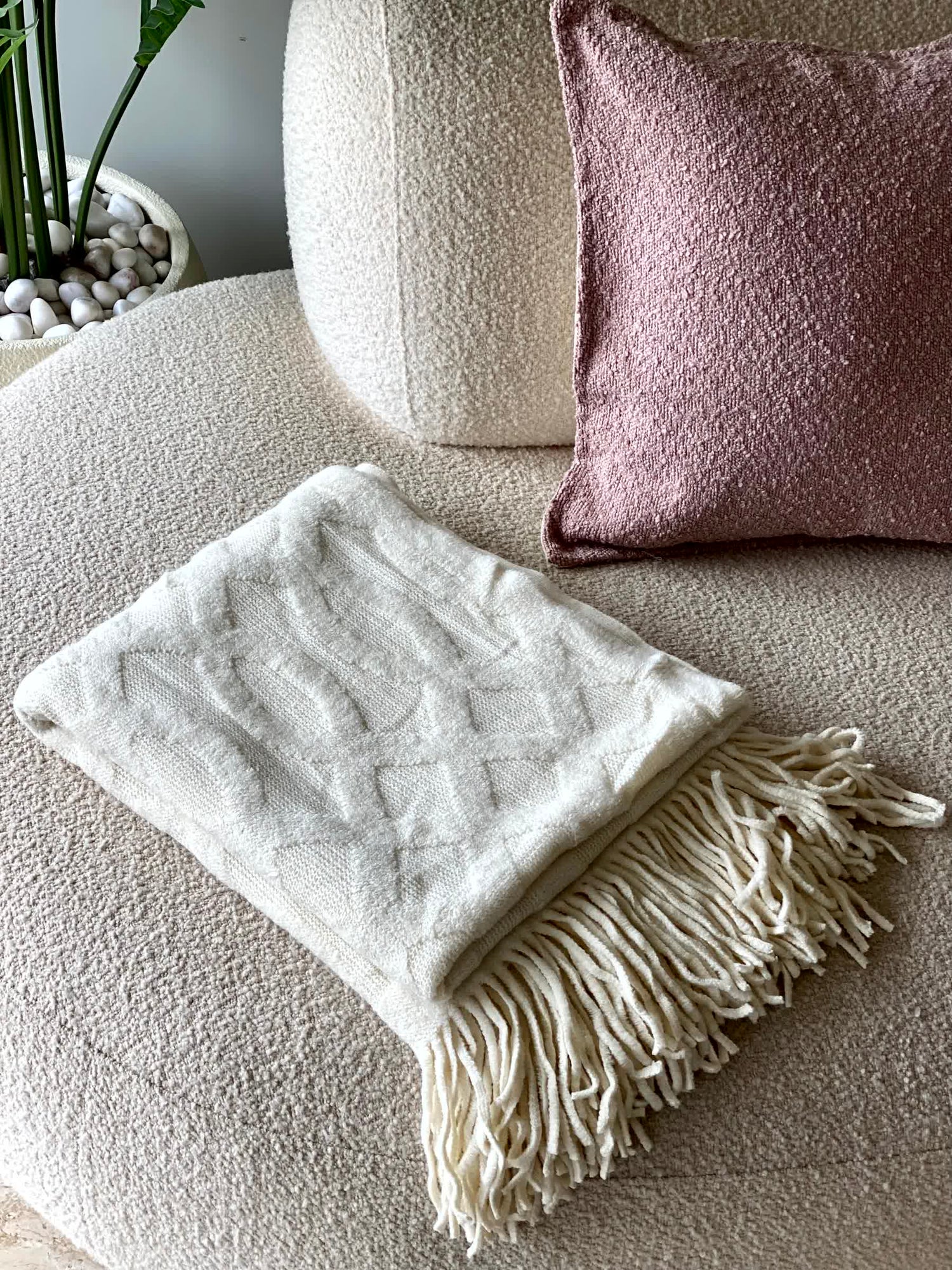 Knitted Throw - Ivory